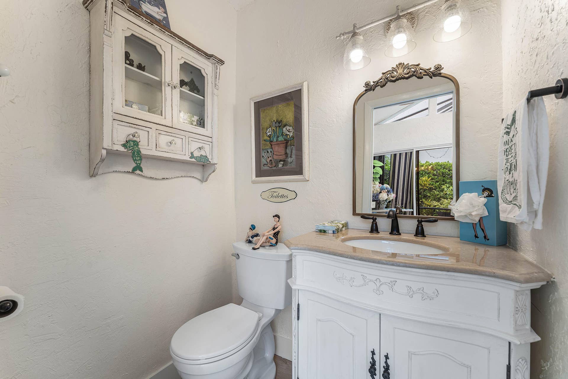 3155 NW 14th Street, Delray Beach, FL 33445 Powder Bathroom