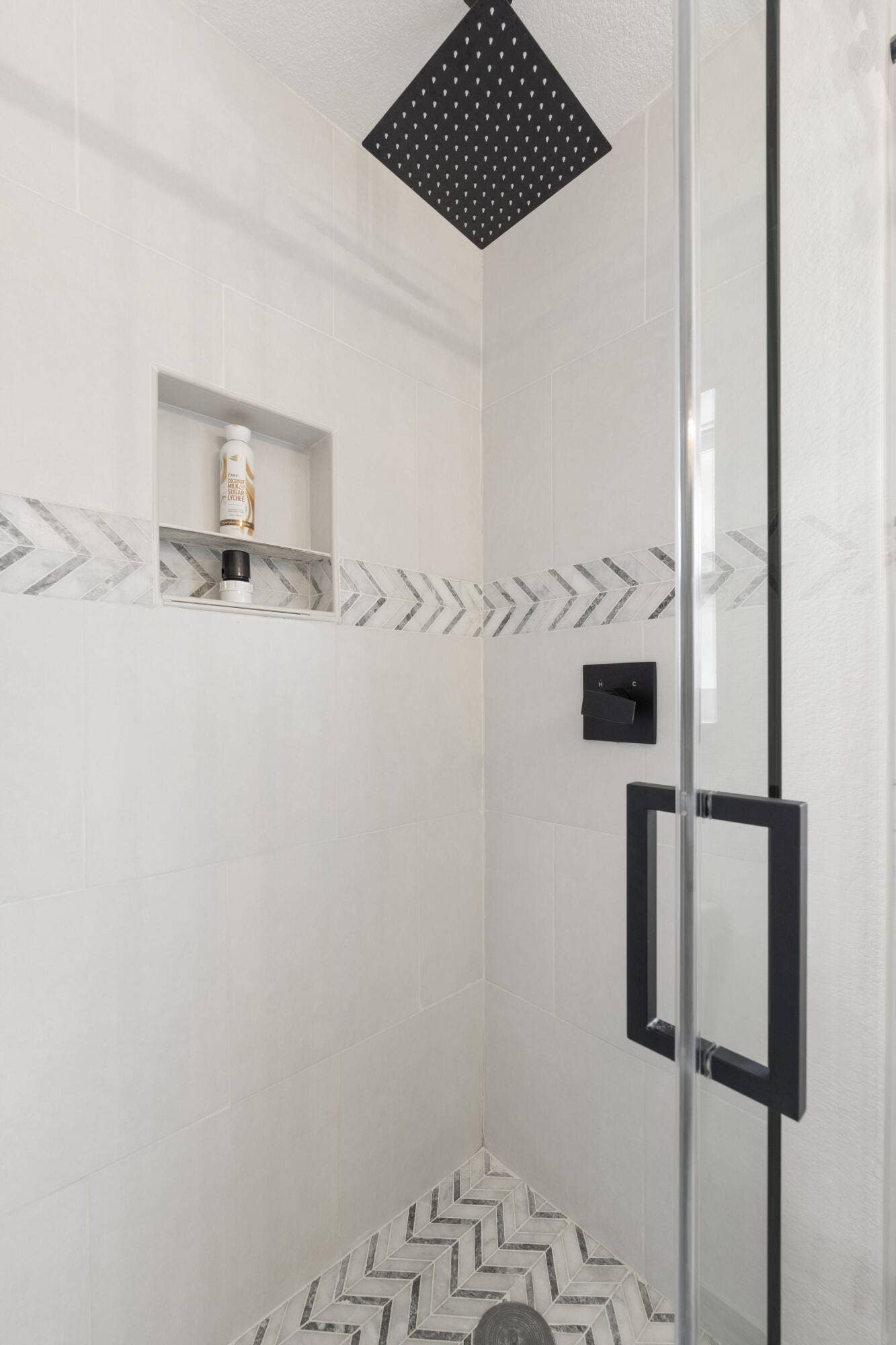 5296 NE 2nd Terrace, Oakland Park, FL 33334 Accessory Building Full Bathroom