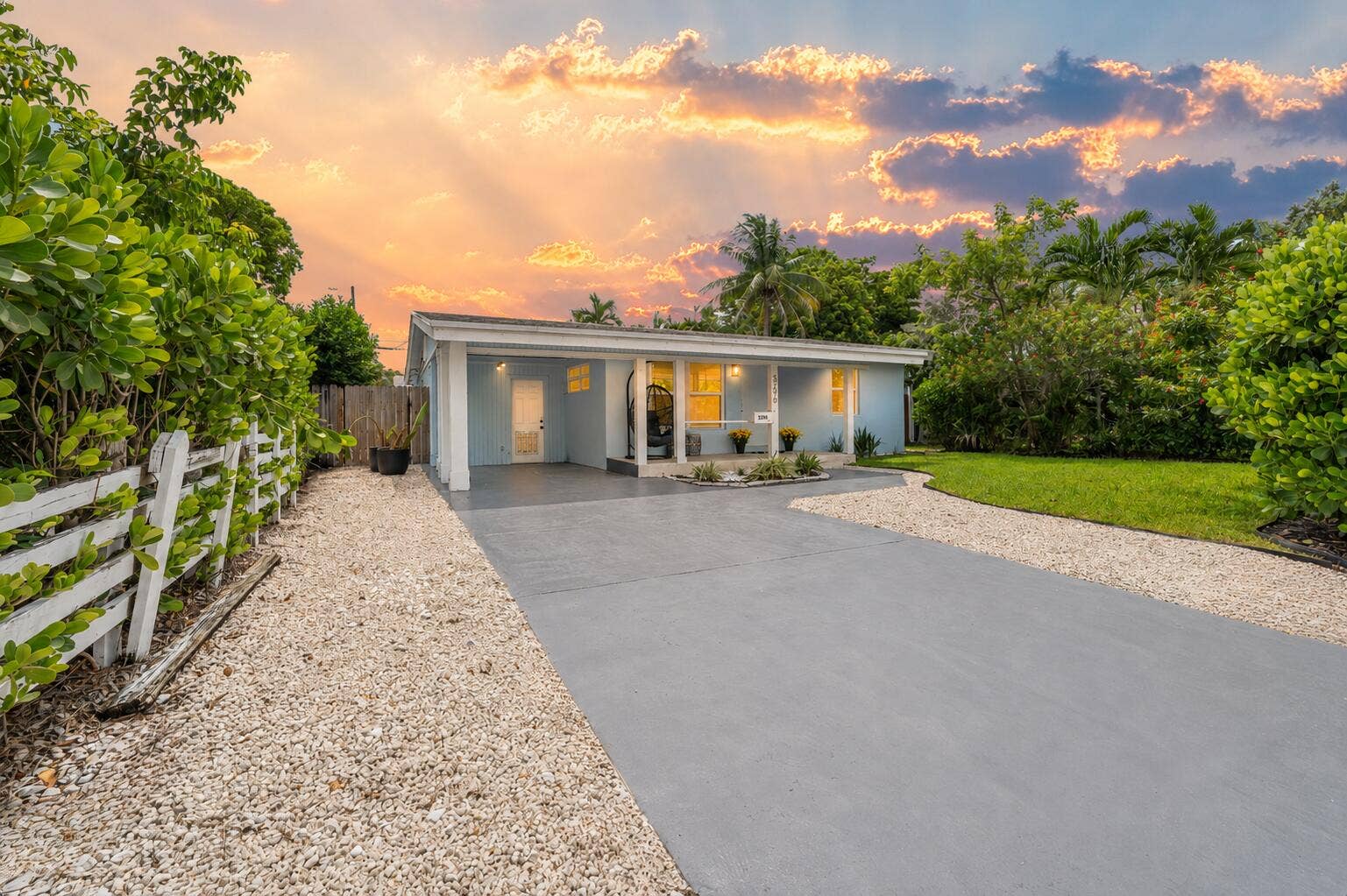 5296 NE 2nd Terrace, Oakland Park, FL 33334 Welcome Home!
