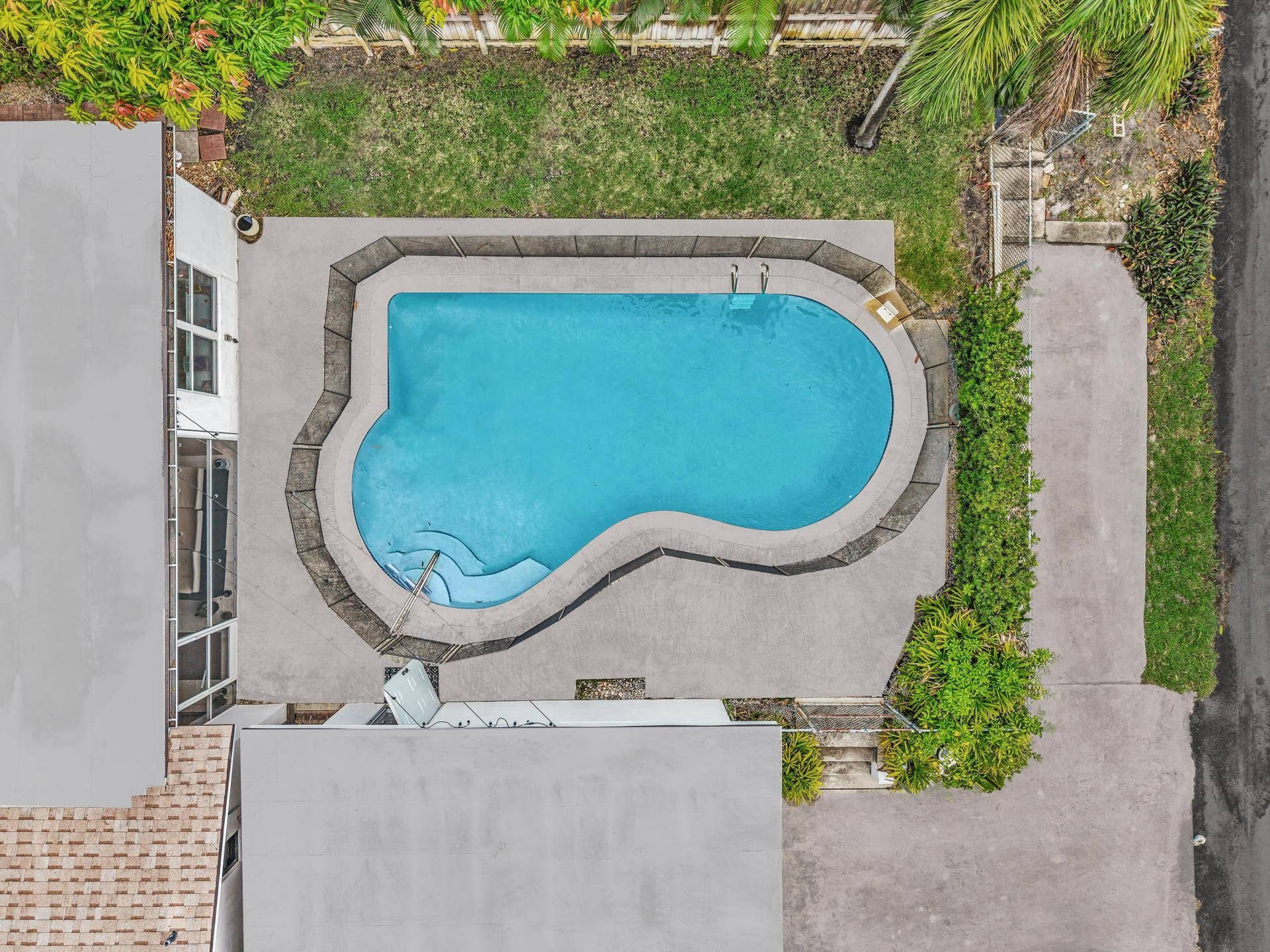 2001 N 52ND Avenue, Hollywood, FL 33021 DJI_20260805234434_0022_D_FPP