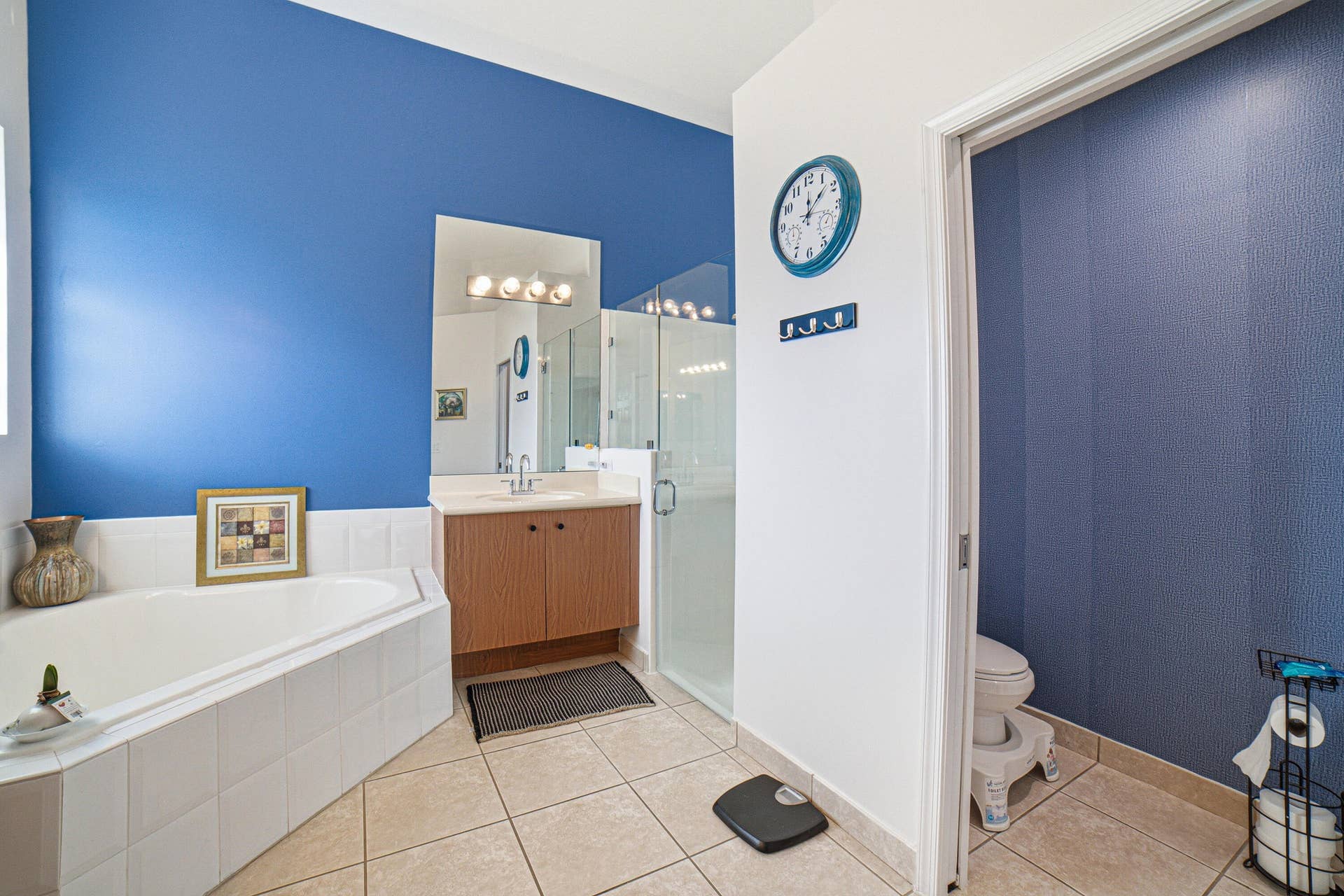 7272 Demedici Circle, Delray Beach, FL 33446 Bedroom1-Bathroom-B