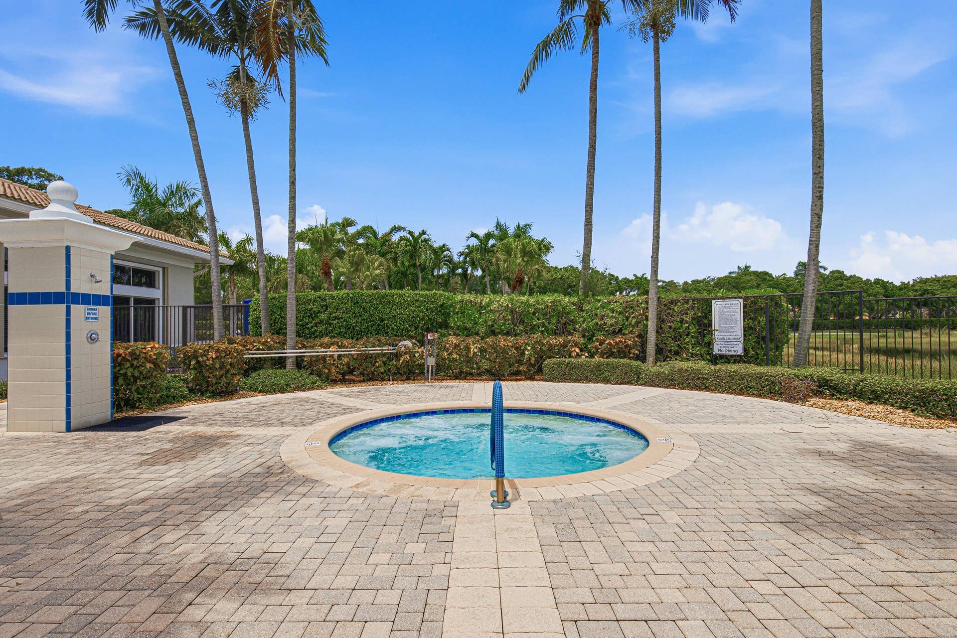 7272 Demedici Circle, Delray Beach, FL 33446 Clubhouse-Hottub