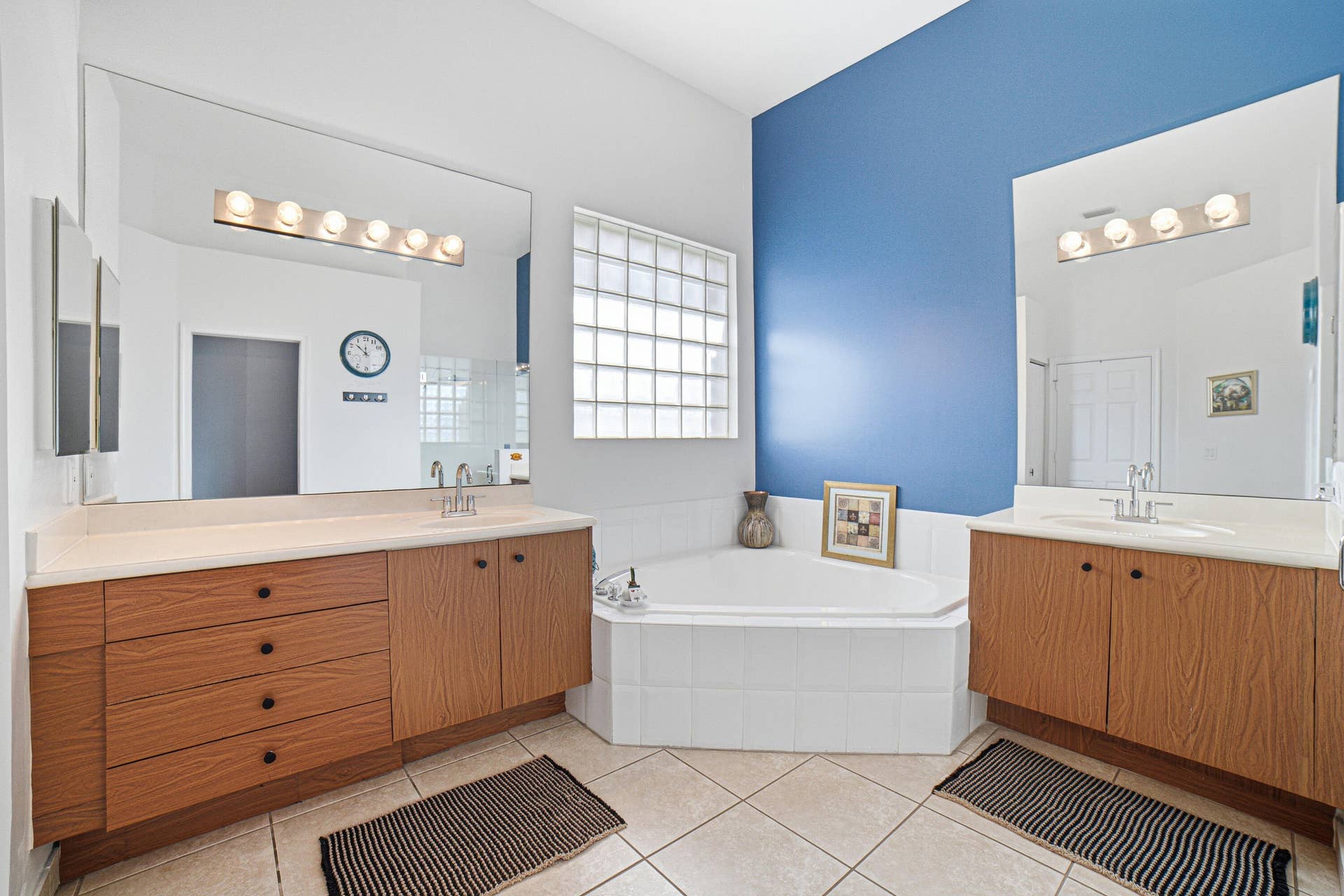 7272 Demedici Circle, Delray Beach, FL 33446 Bedroom1-Bathroom