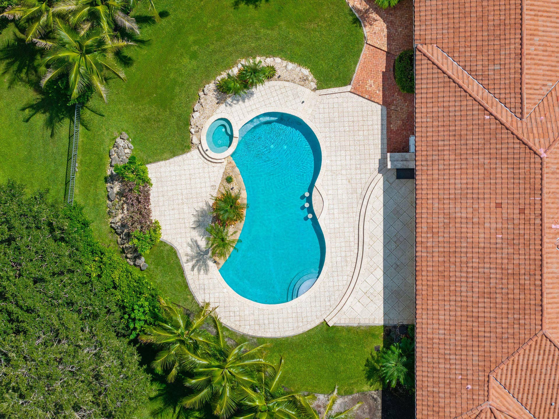 4051 E Ridgeview Drive, Davie, FL 33330 AERIAL VIEW