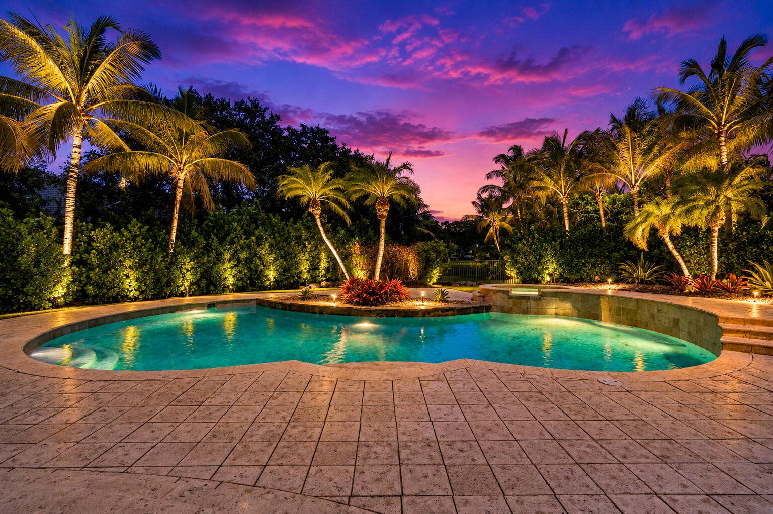 4051 E Ridgeview Drive, Davie, FL 33330 POOL VIEW