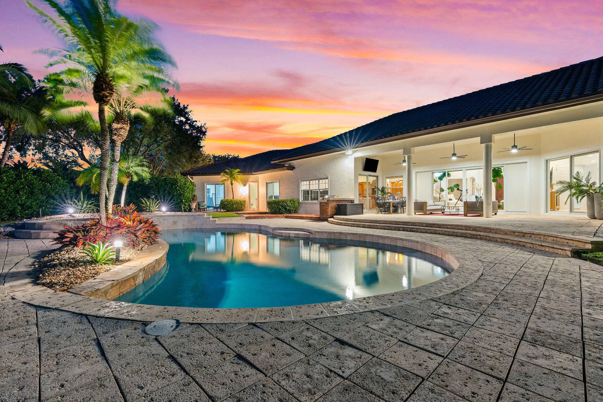 4051 E Ridgeview Drive, Davie, FL 33330 POOL