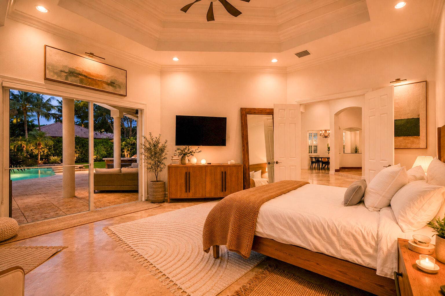 4051 E Ridgeview Drive, Davie, FL 33330 MASTER BEDROOM