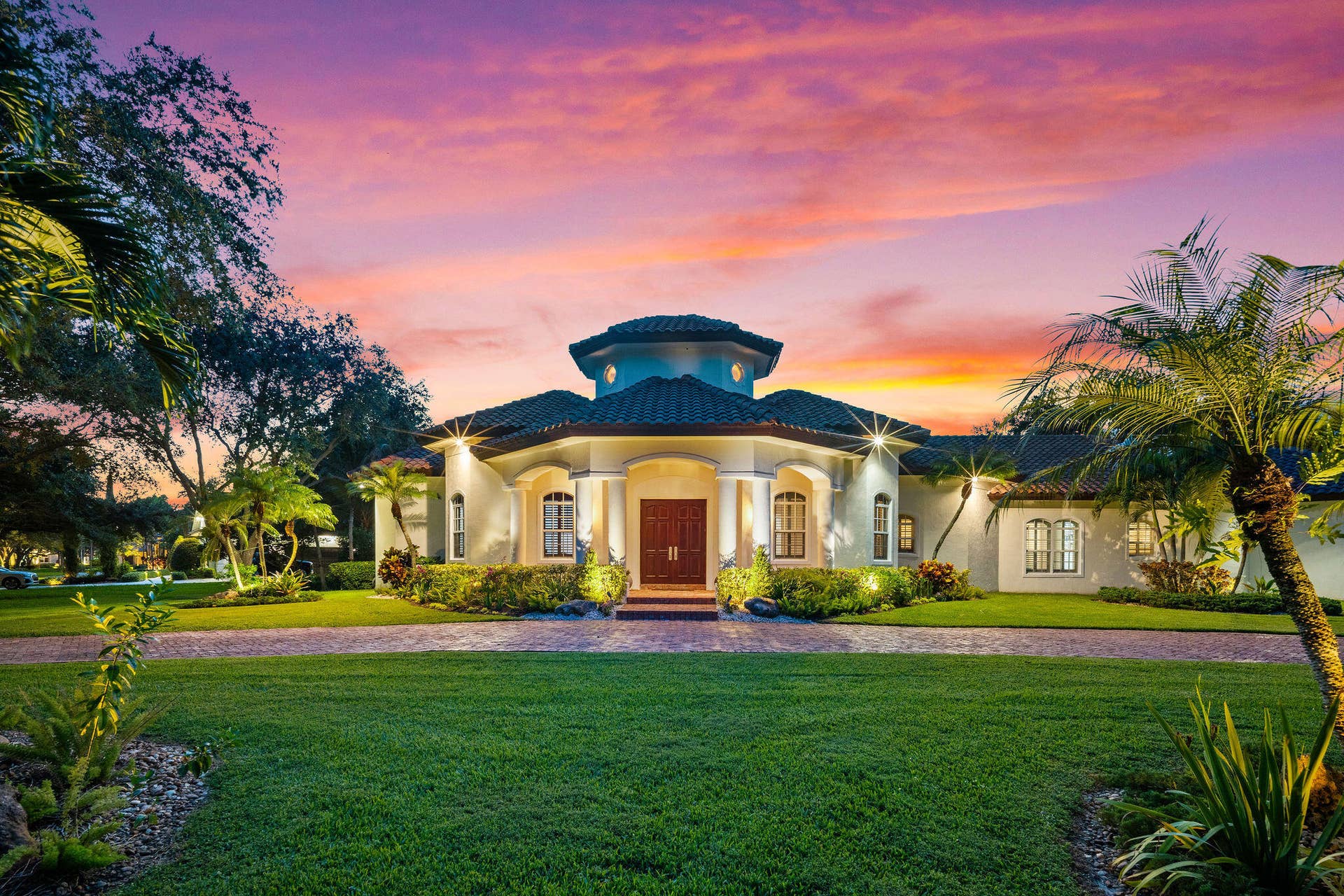 4051 E Ridgeview Drive, Davie, FL 33330 FRONT OF SUBJECT PROPERTY