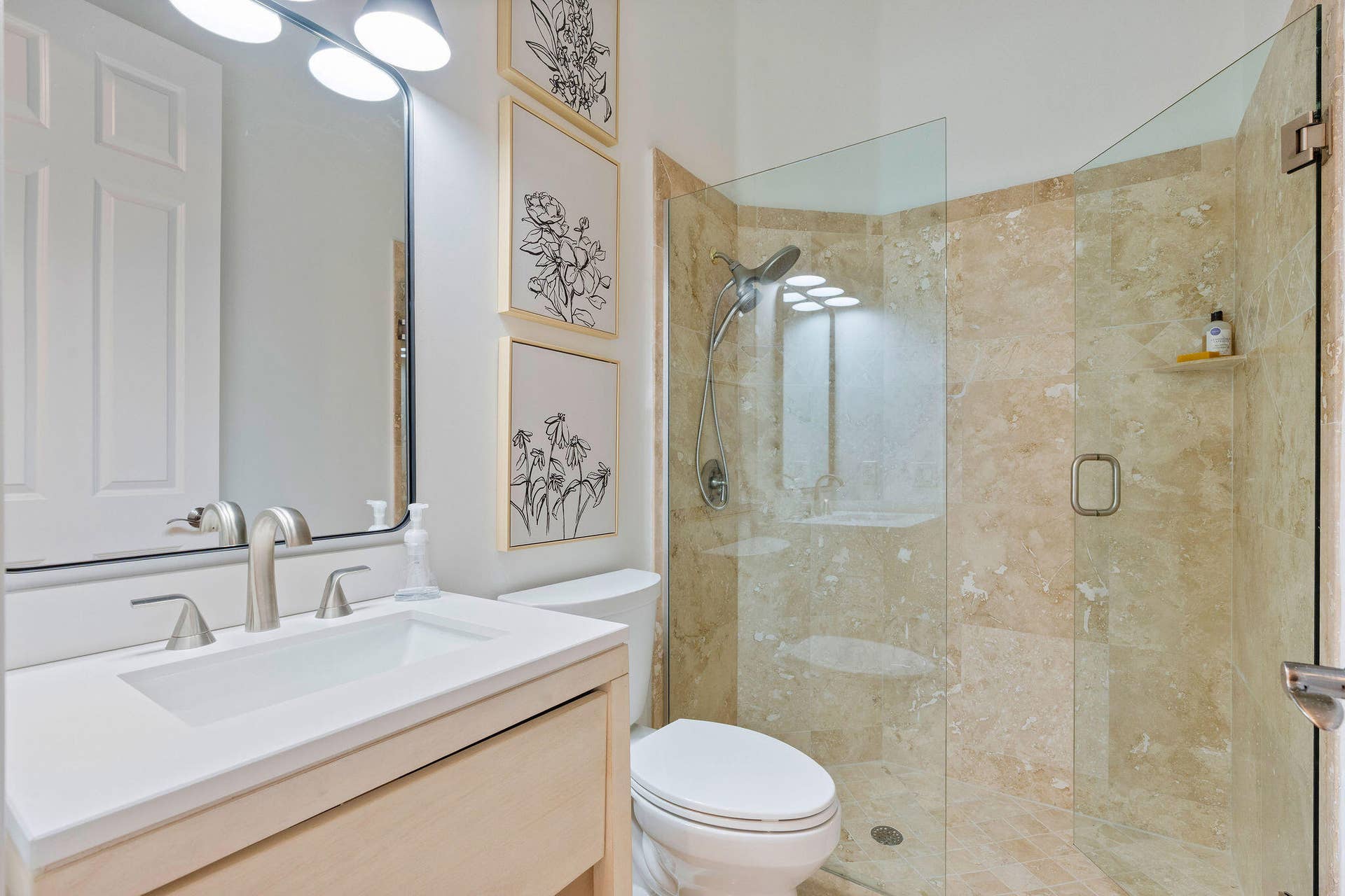 4051 E Ridgeview Drive, Davie, FL 33330 FULL BATHROOM