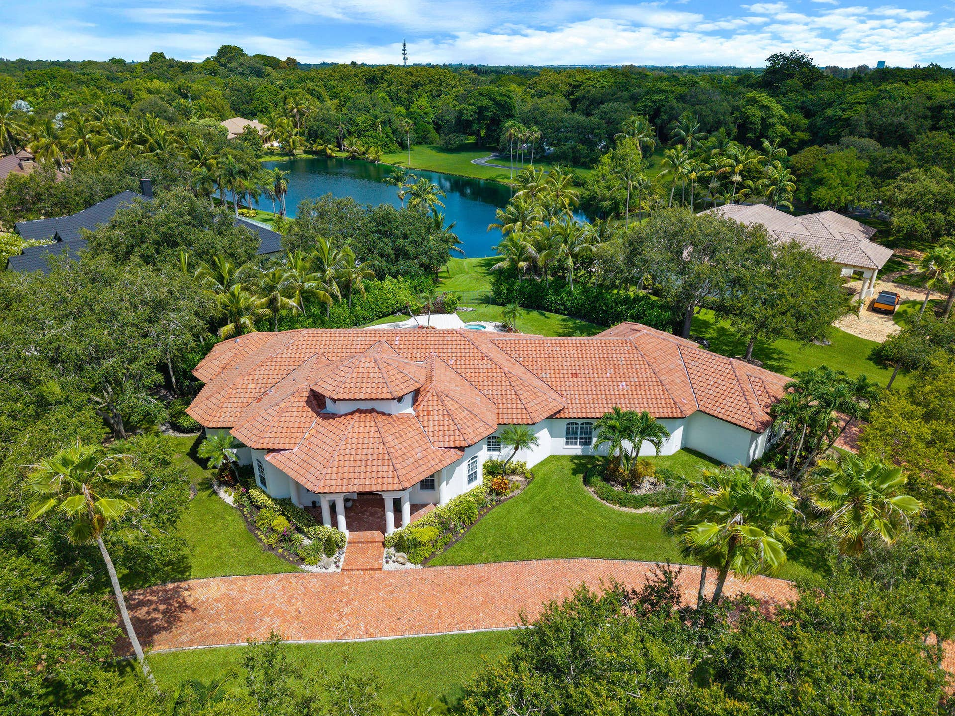 4051 E Ridgeview Drive, Davie, FL 33330 AERIAL VIEW
