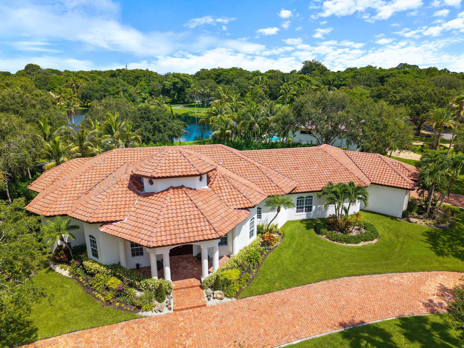 4051 E Ridgeview Drive, Davie, FL 33330 AERIAL VIEW