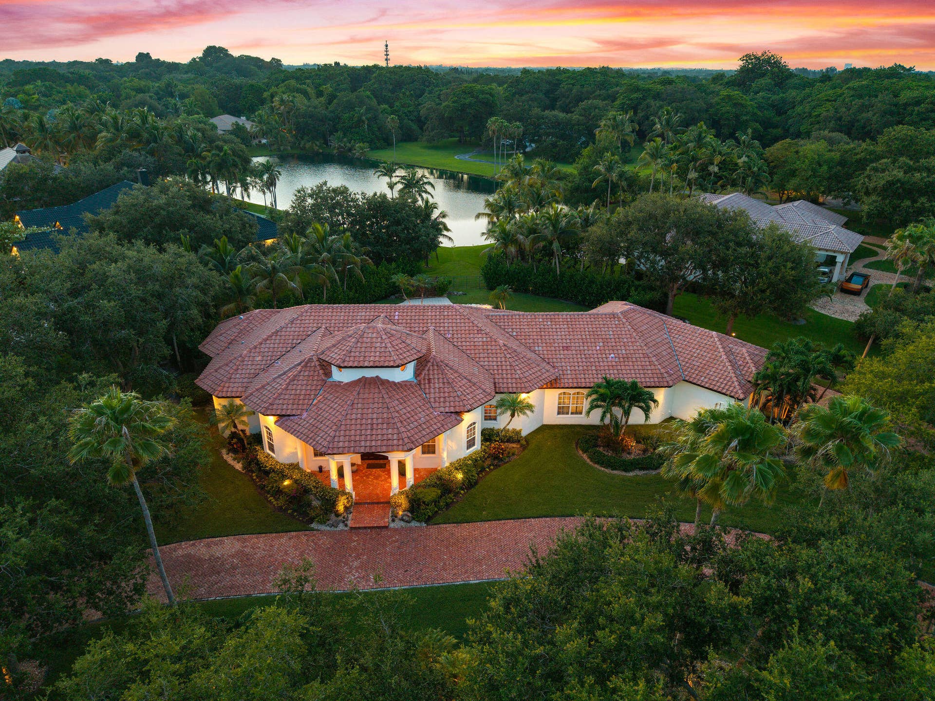 4051 E Ridgeview Drive, Davie, FL 33330 AERIAL VIEW