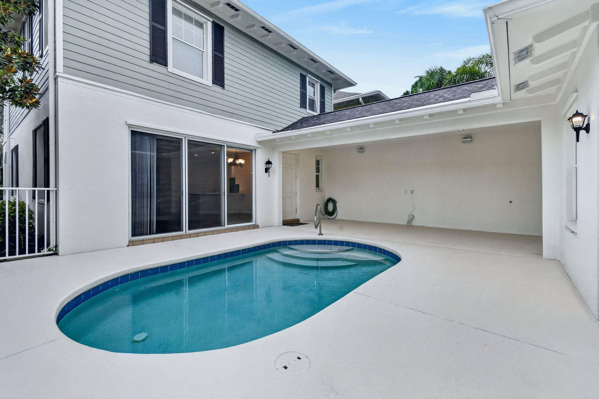 303 Caravelle Drive, Jupiter, FL 33458 303CaravelleDr(67)