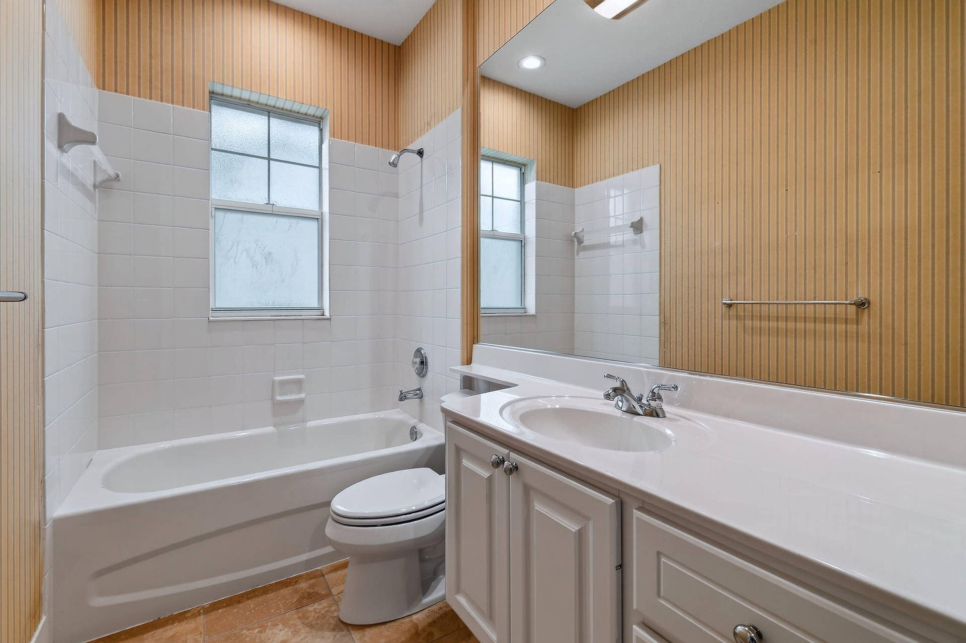 303 Caravelle Drive, Jupiter, FL 33458 303CaravelleDr(52)