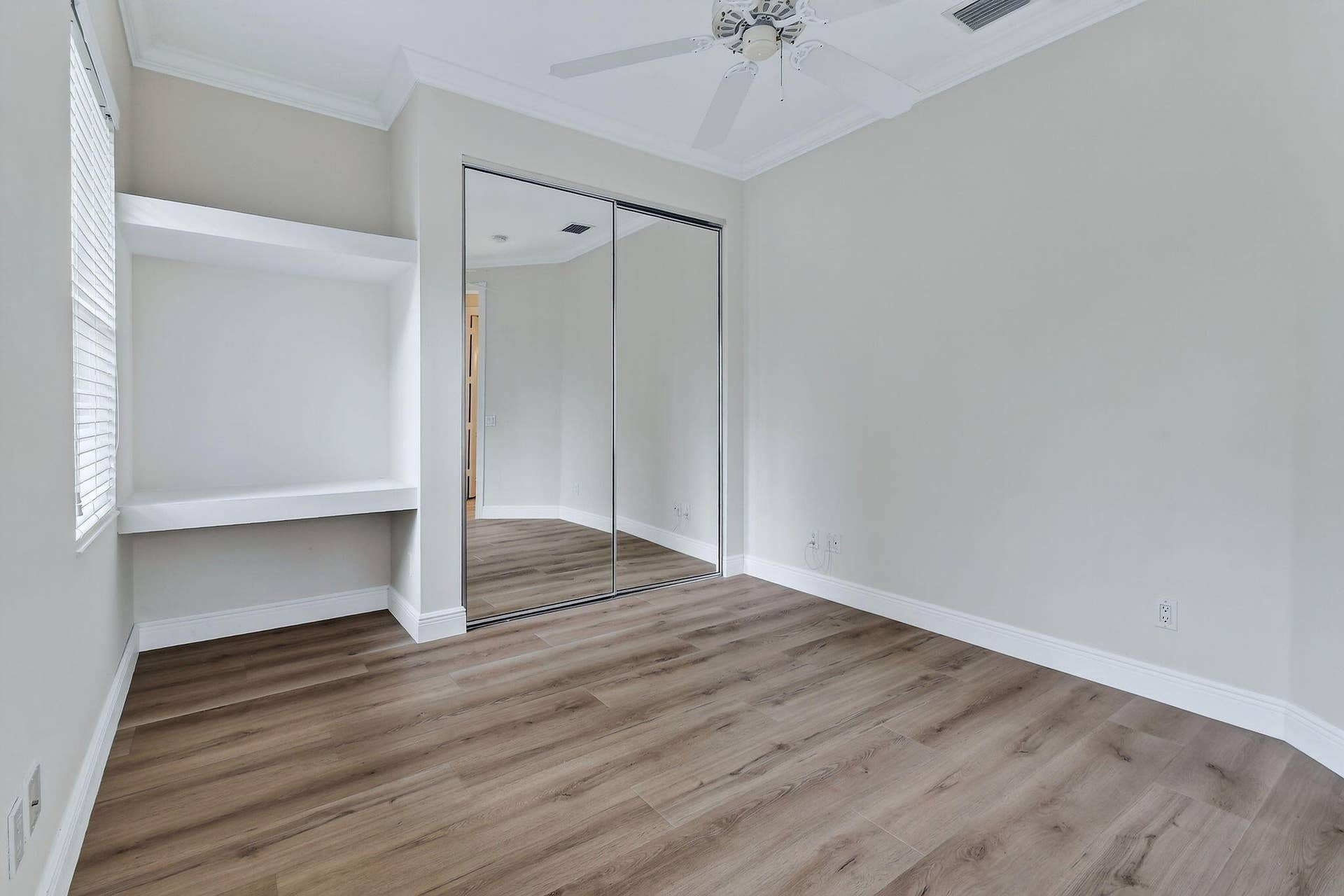 303 Caravelle Drive, Jupiter, FL 33458 303CaravelleDr(54)
