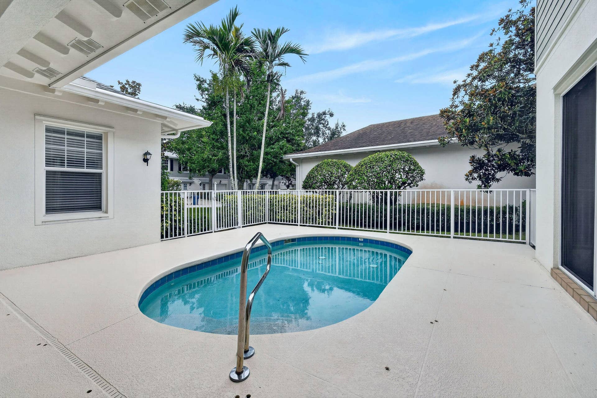 303 Caravelle Drive, Jupiter, FL 33458 303CaravelleDr(65)