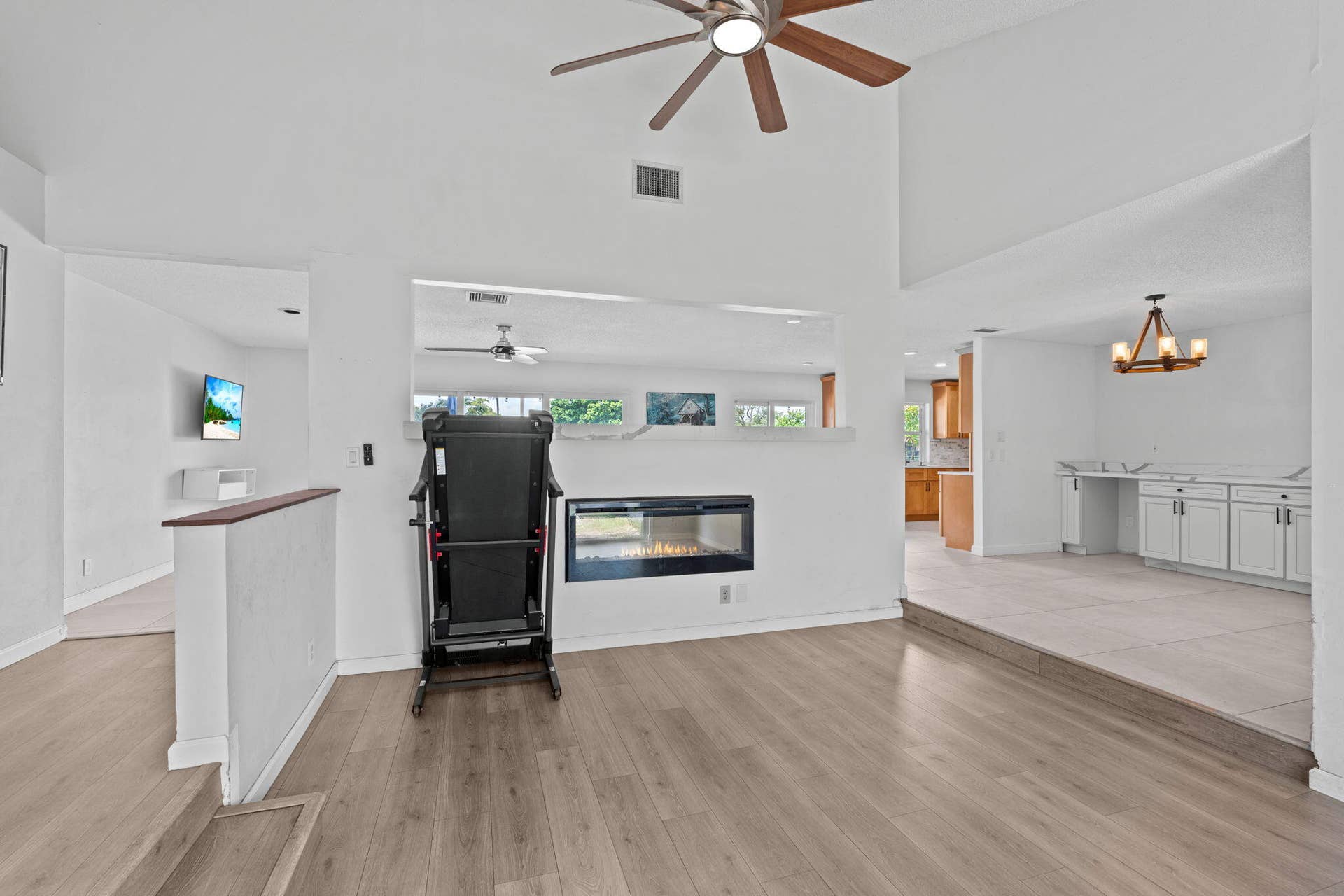 8560 NW 2nd Street, Coral Springs, FL 33071 9-web-or-mls-A7404103