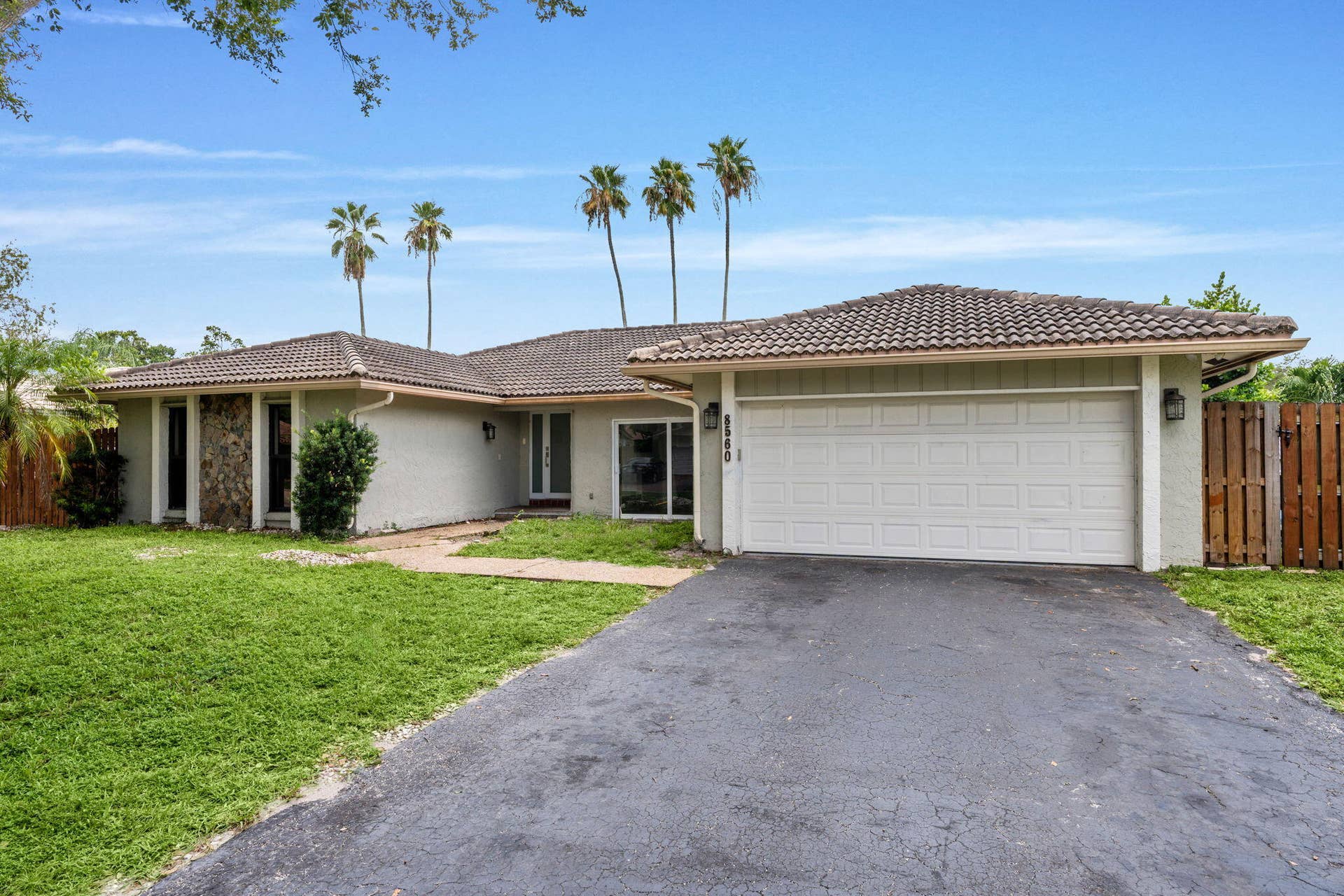 8560 NW 2nd Street, Coral Springs, FL 33071 2-web-or-mls-A7404210