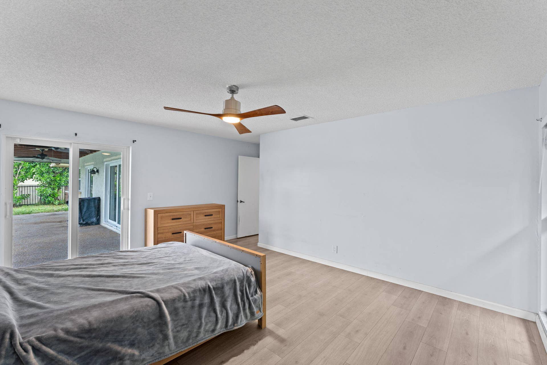 8560 NW 2nd Street, Coral Springs, FL 33071 30-web-or-mls-A7404185