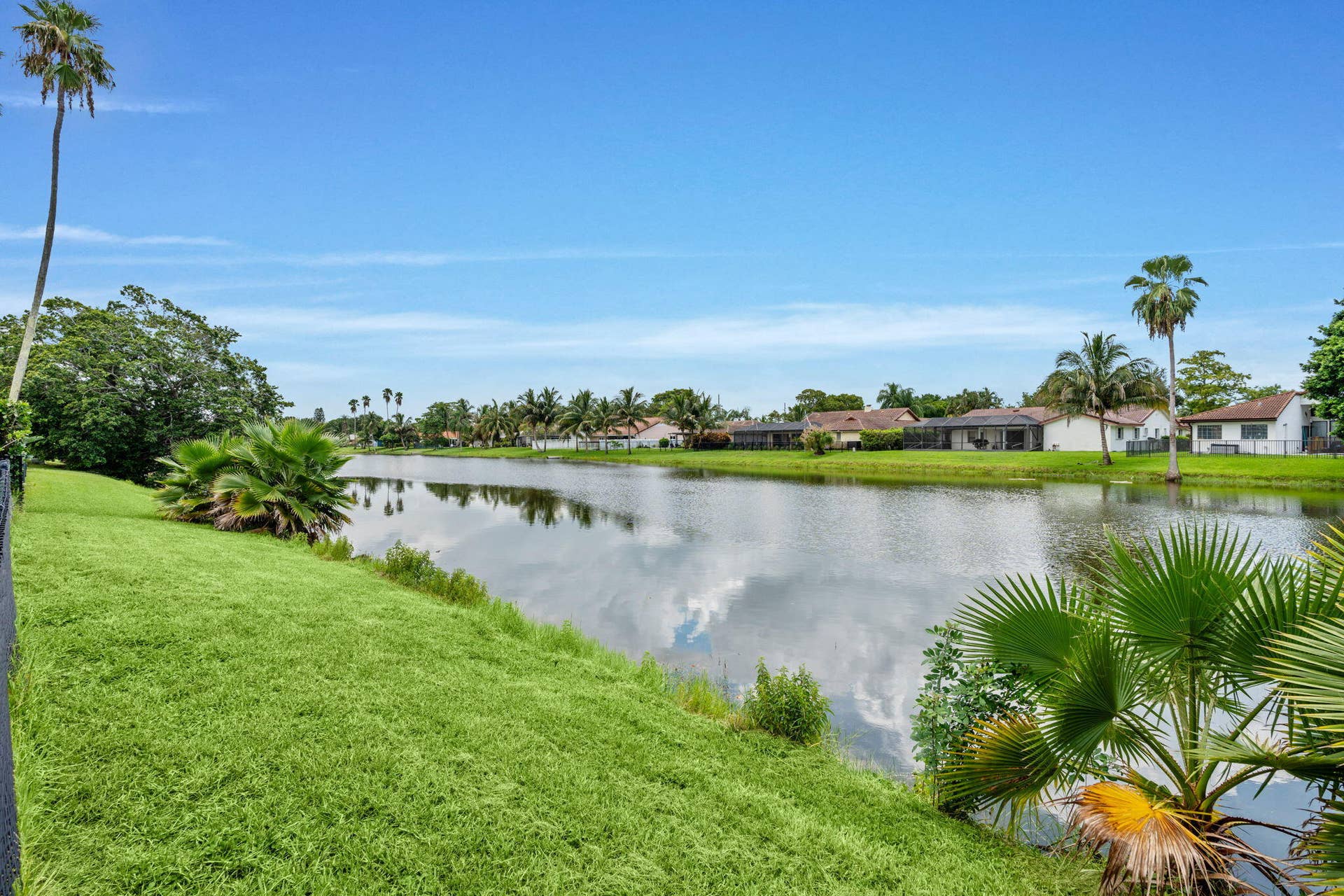 8560 NW 2nd Street, Coral Springs, FL 33071 50-web-or-mls-A7404203
