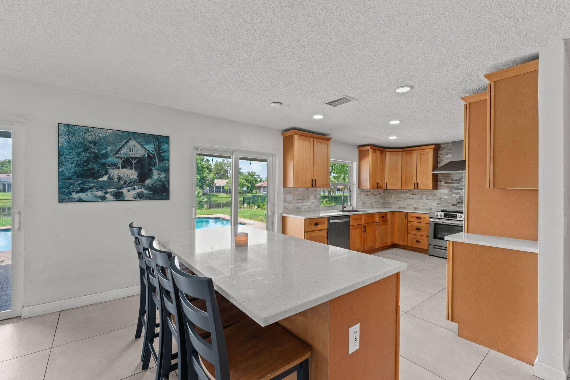 8560 NW 2nd Street, Coral Springs, FL 33071 15-web-or-mls-A7404139