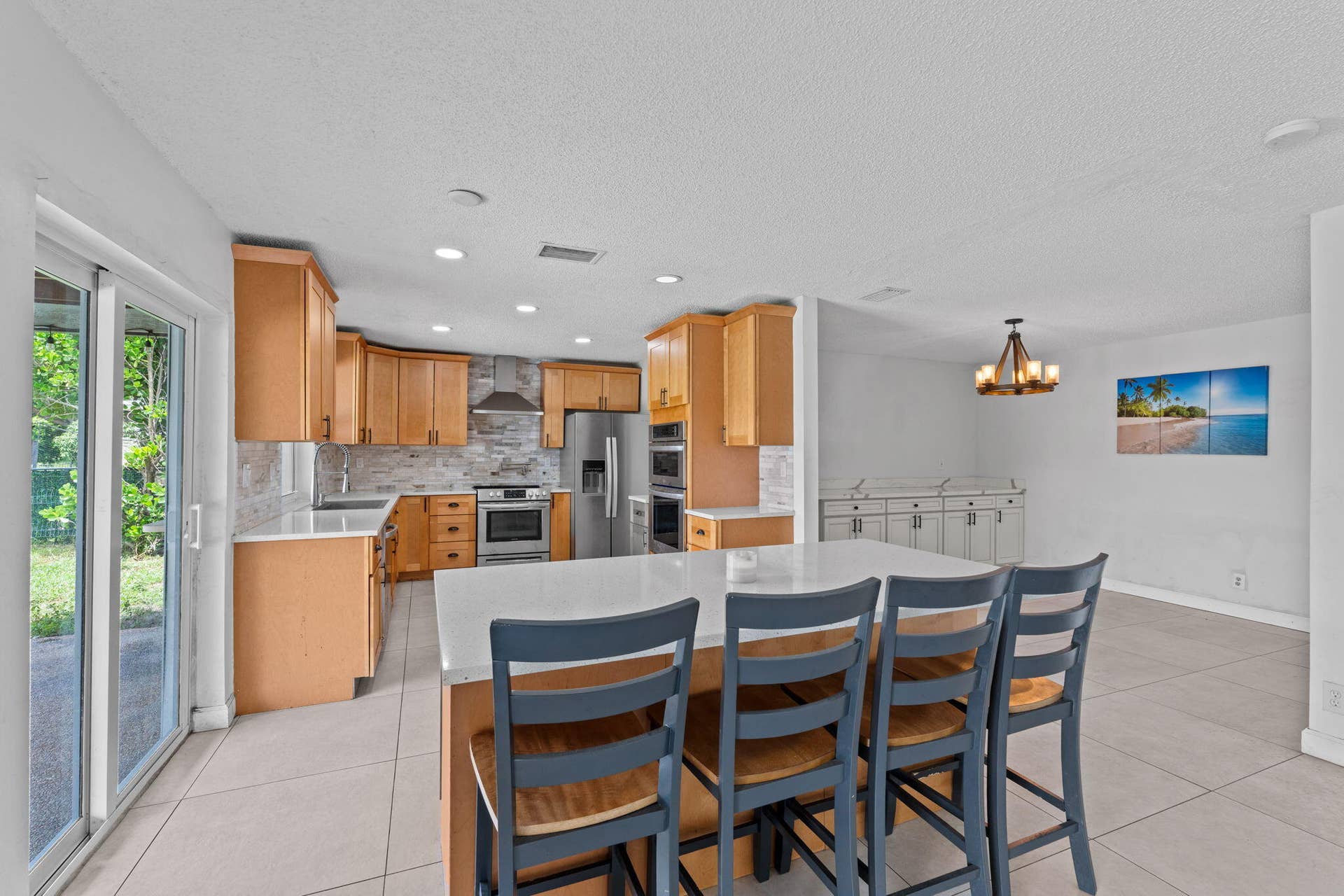 8560 NW 2nd Street, Coral Springs, FL 33071 14-web-or-mls-A7404136