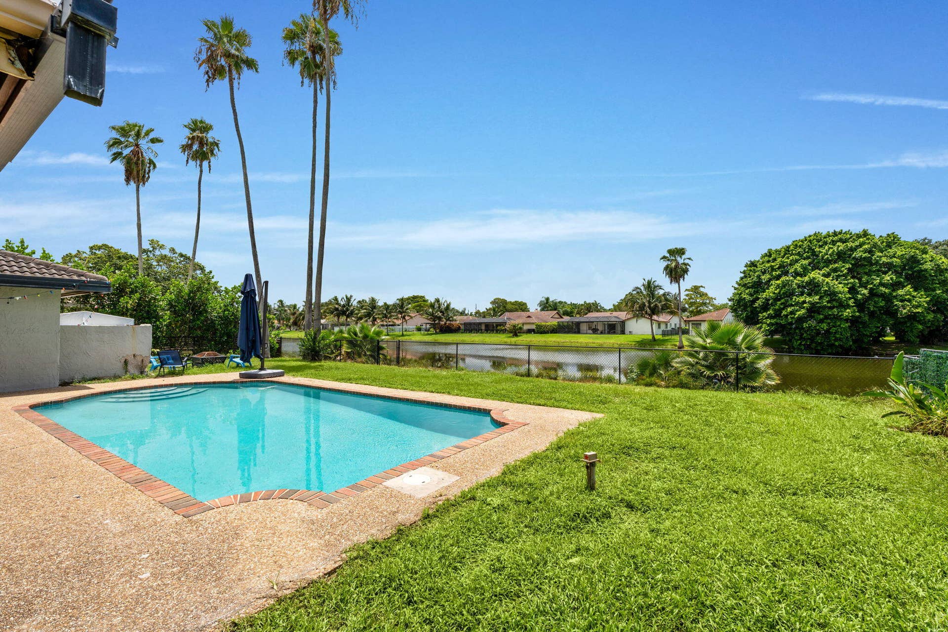 8560 NW 2nd Street, Coral Springs, FL 33071 45-web-or-mls-A7404173