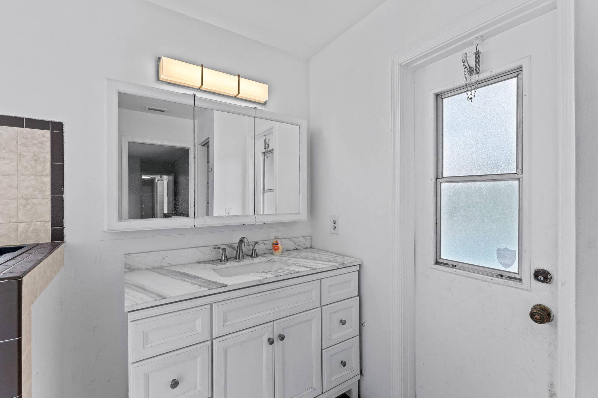 8560 NW 2nd Street, Coral Springs, FL 33071 32-web-or-mls-A7404191