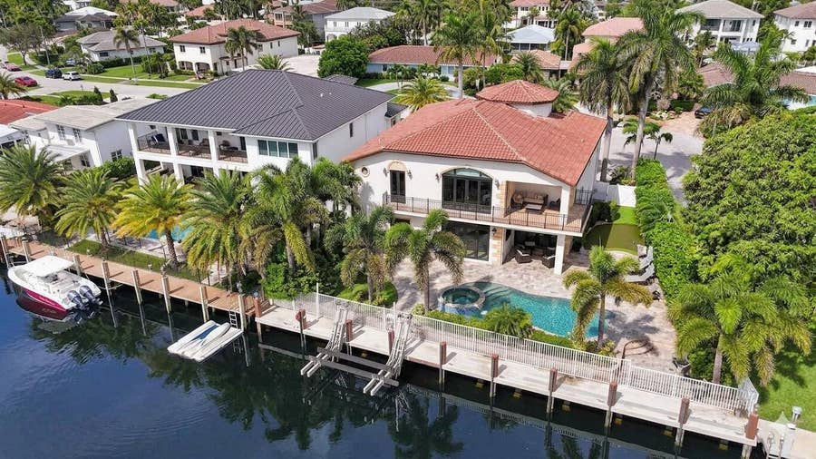 Property photo for 4930 NE 27th Terrace, Lighthouse Point, FL