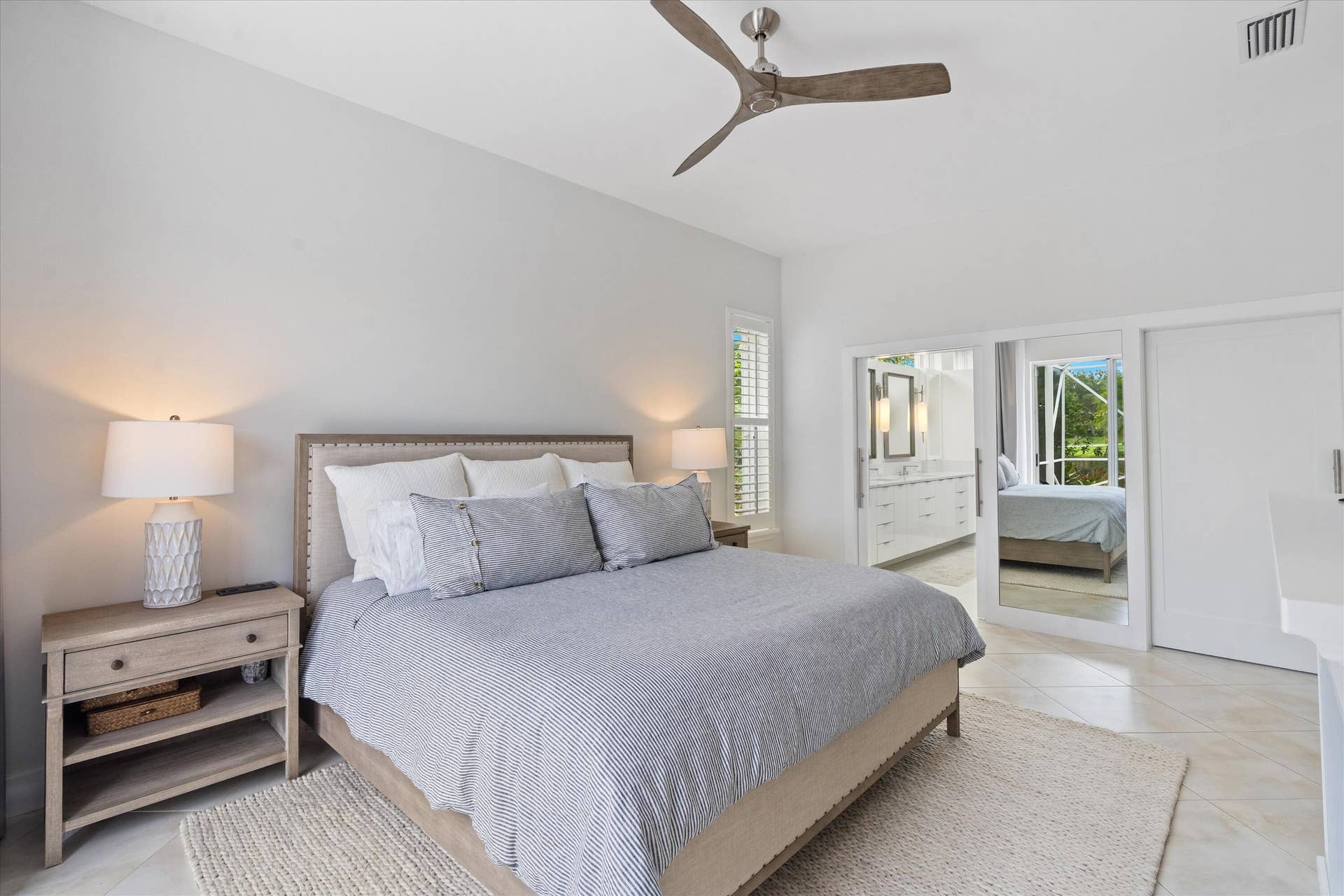 8170 Bob-O-Link Drive, West Palm Beach, FL 33412 primary suite