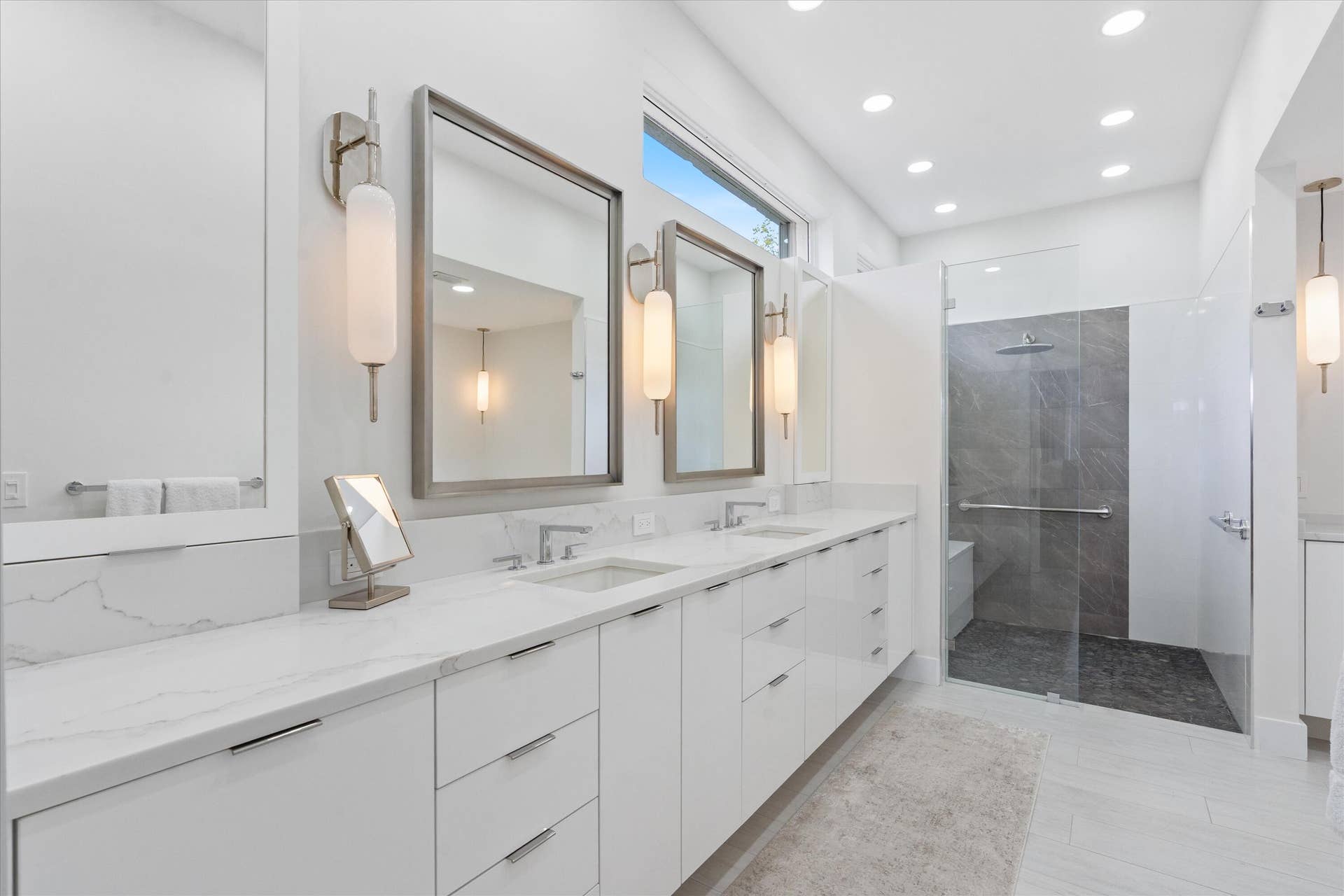 8170 Bob-O-Link Drive, West Palm Beach, FL 33412 primary bath
