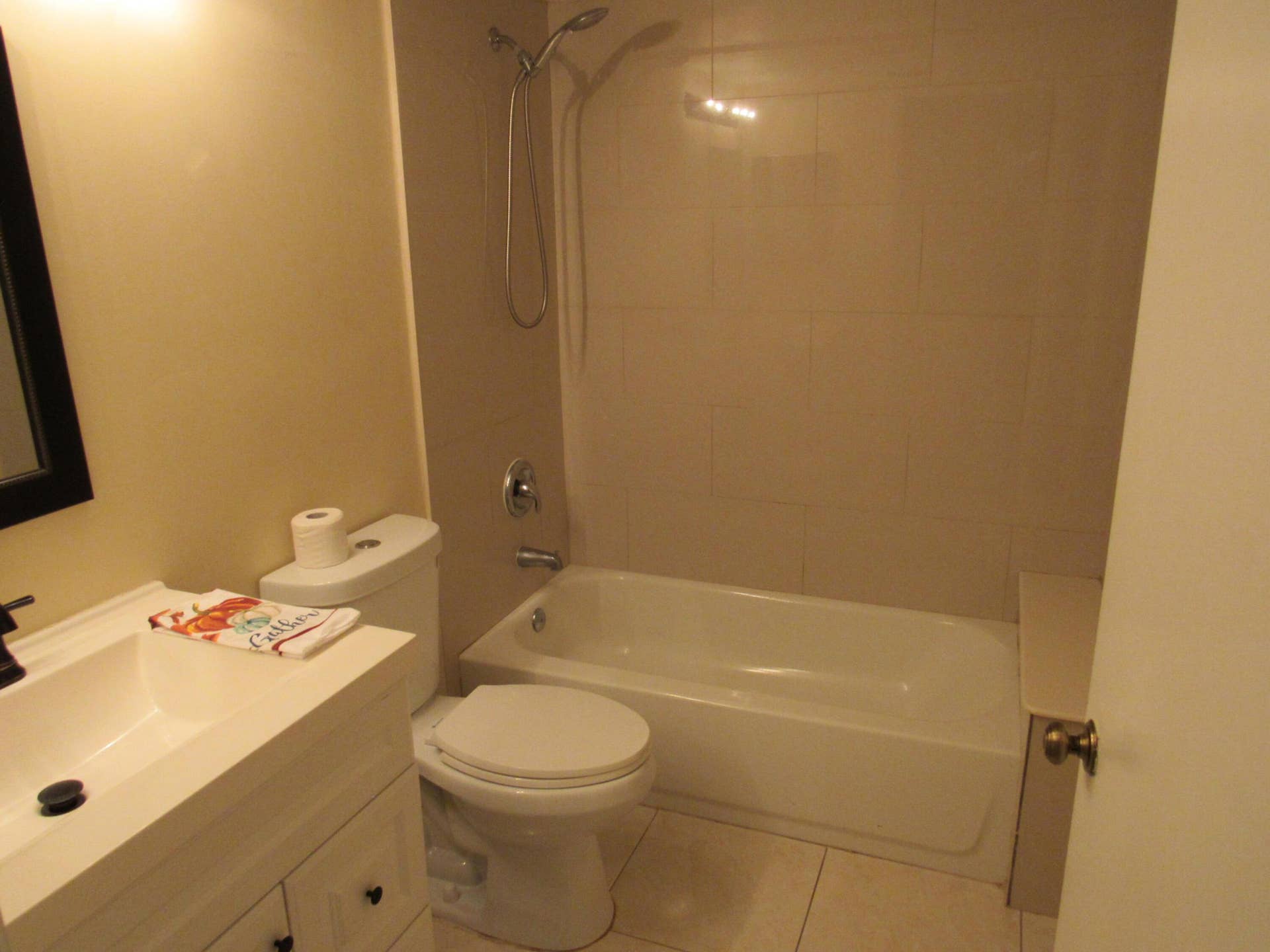 2nd Bathroom