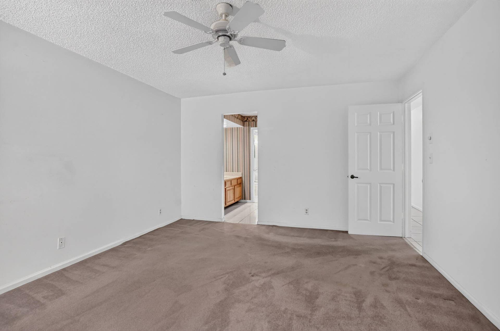 21718 San Simeon Circle, Boca Raton, FL 33433 31-web-or-mls-DSC_7887