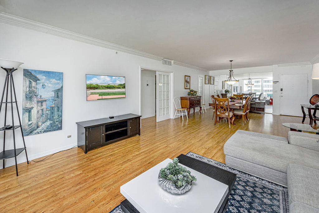 5601 Collins Avenue, #816, Miami Beach, FL 33140 0008_2840