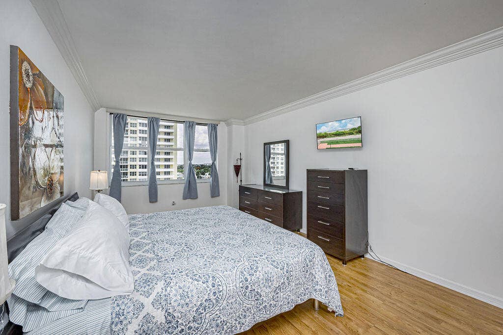 5601 Collins Avenue, #816, Miami Beach, FL 33140 0017_2889
