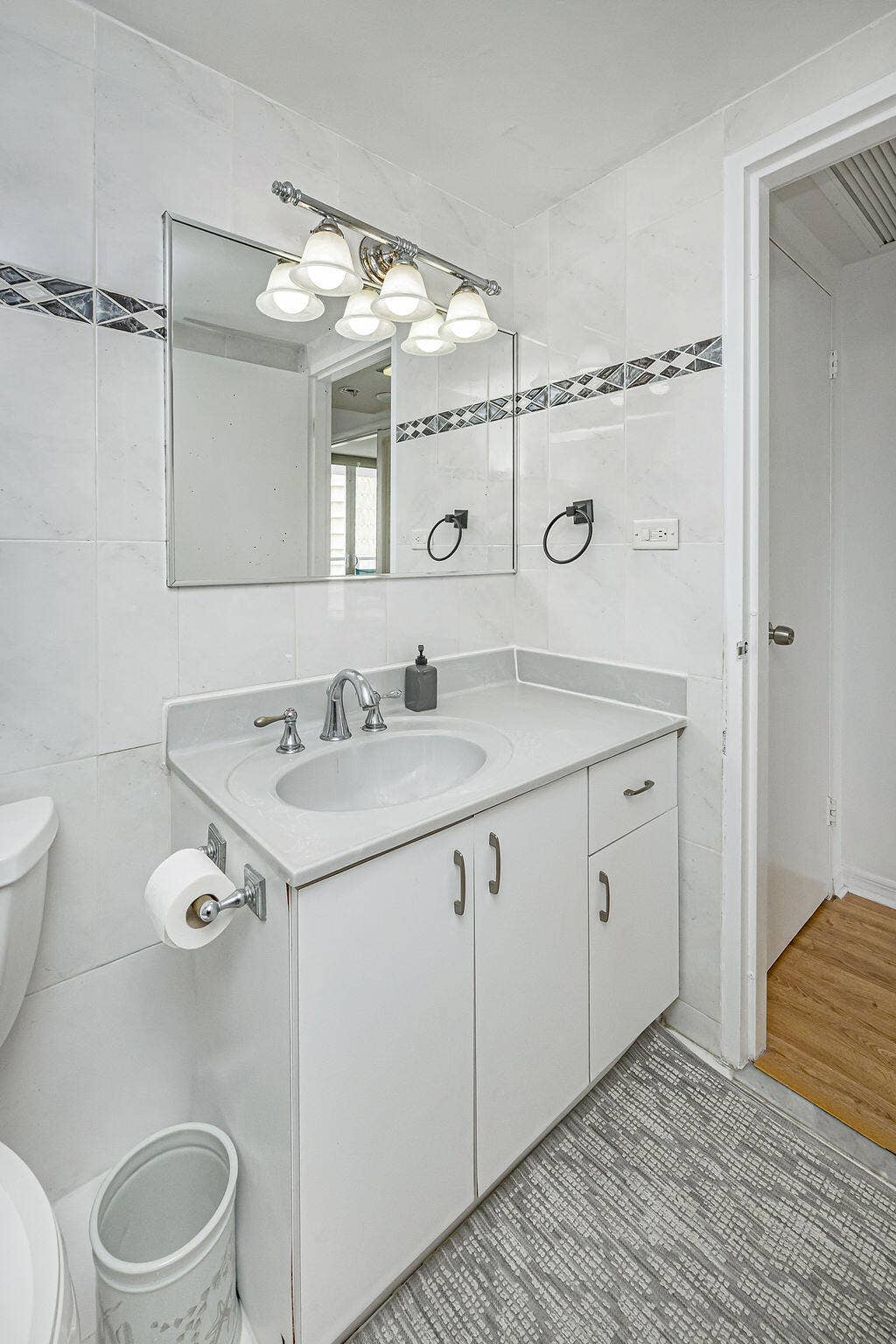 5601 Collins Avenue, #816, Miami Beach, FL 33140 0022_2912