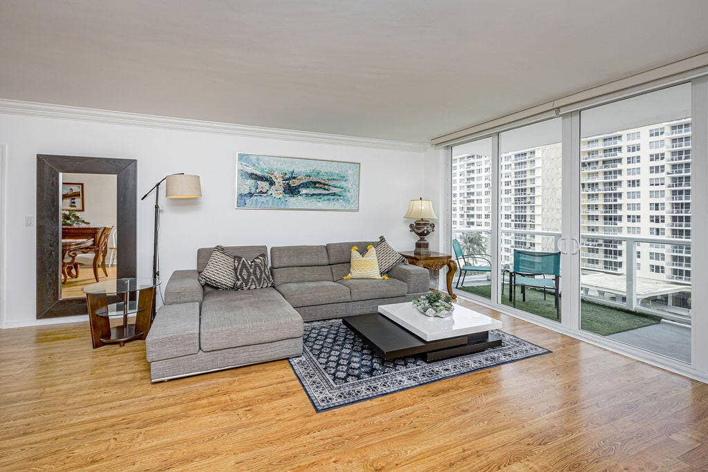 5601 Collins Avenue, #816, Miami Beach, FL 33140 0006_2824