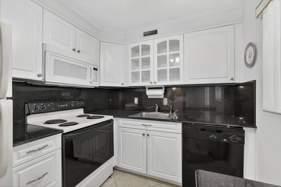 Property photo for 100 SHEFFIELD E, West Palm Beach, FL