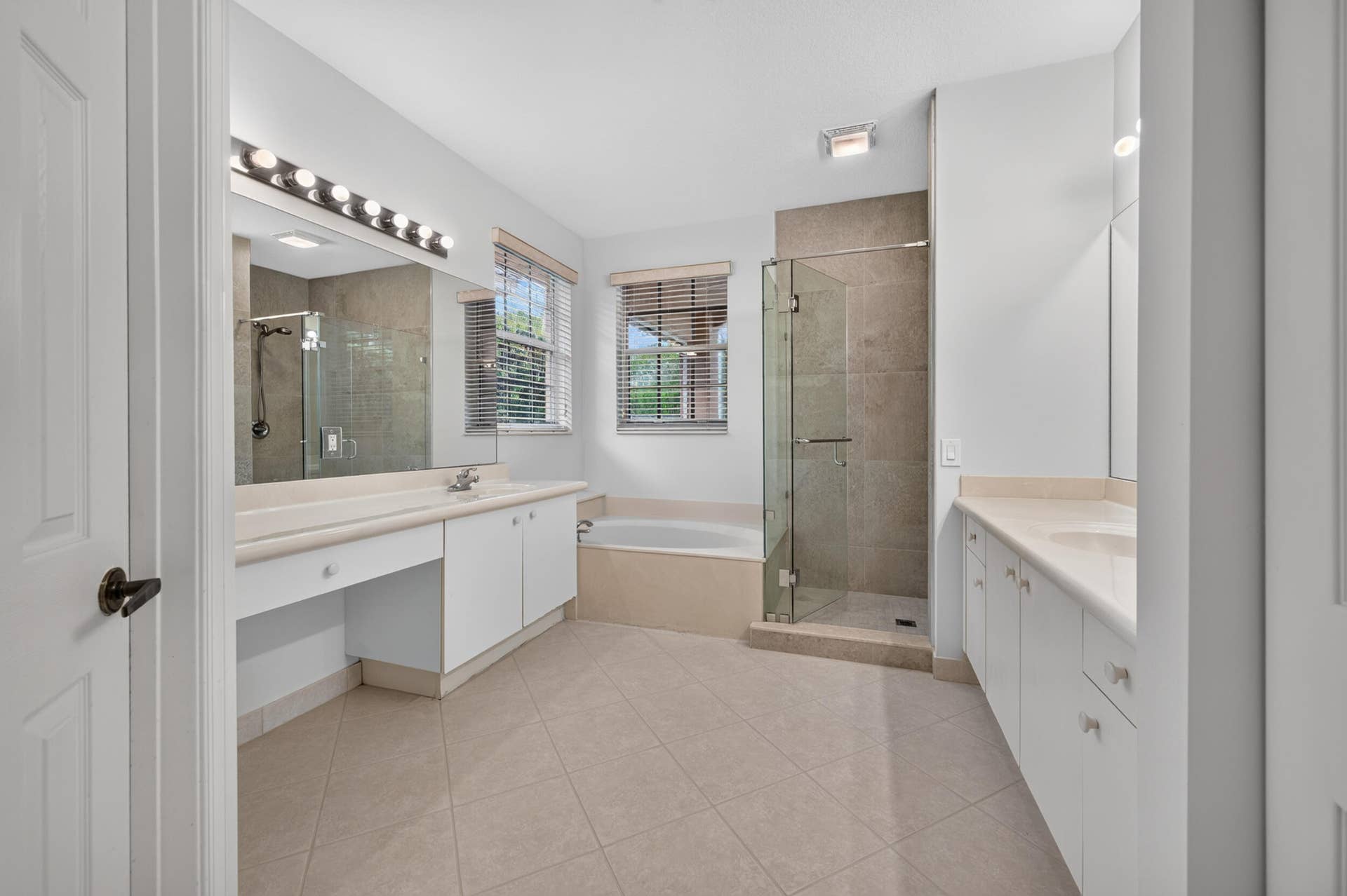 1169 Peregrine Way, Weston, FL 33327 1169-52