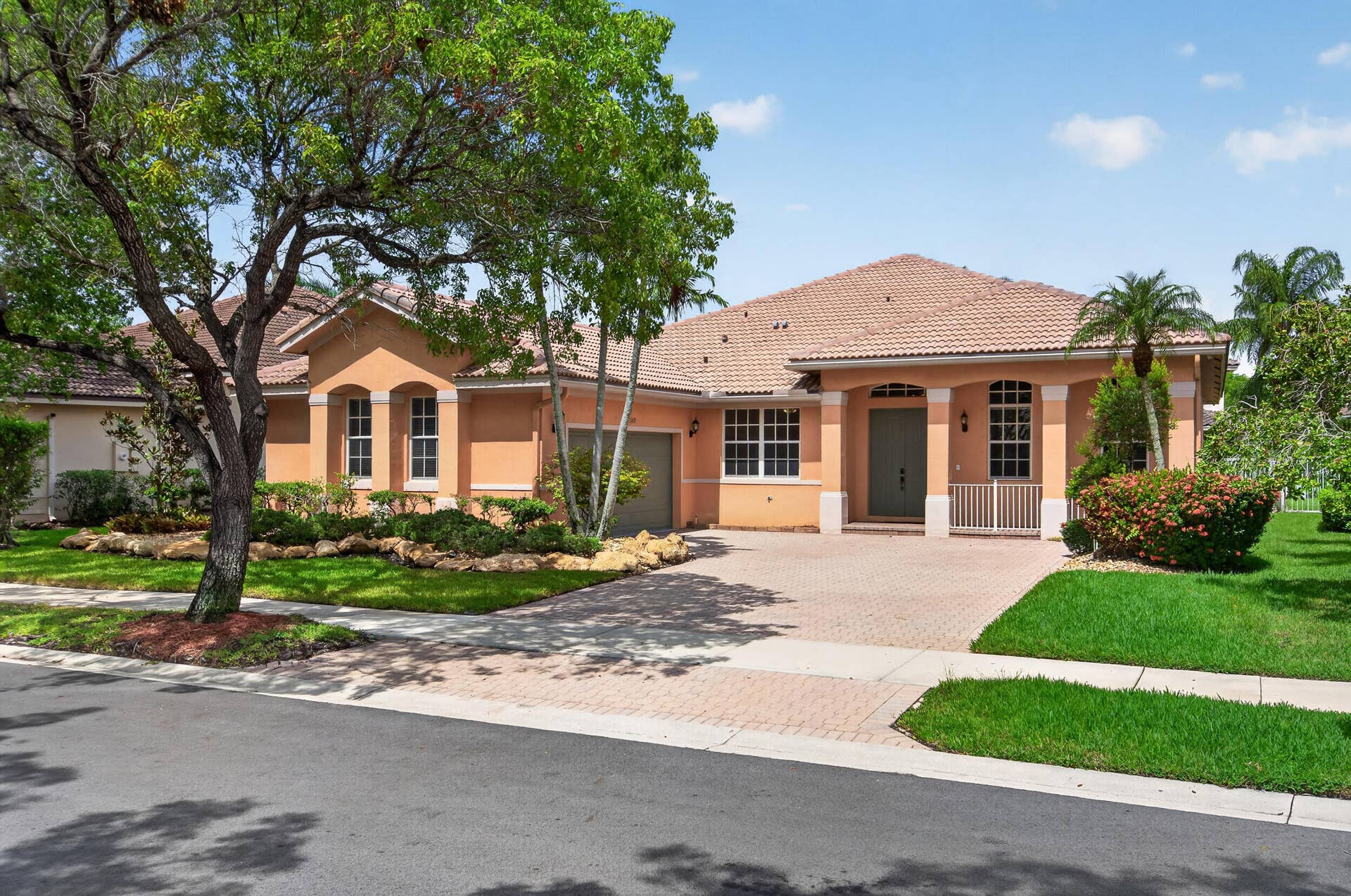 1169 Peregrine Way, Weston, FL 33327 1169-10