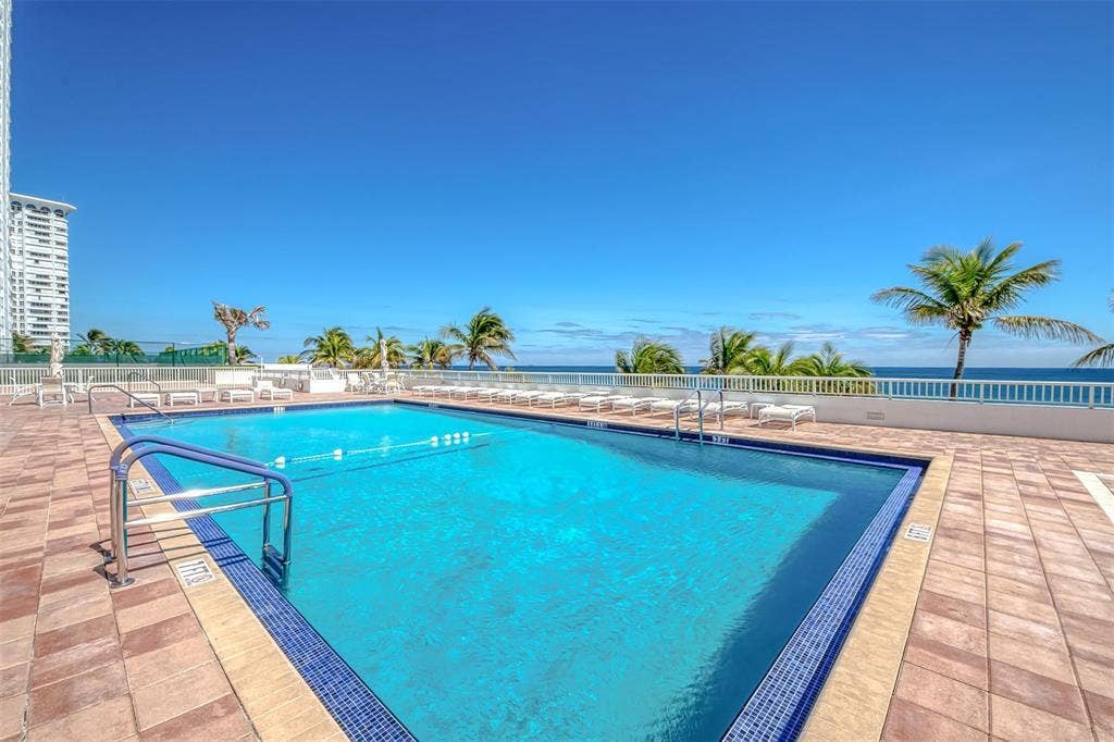 1370 S OCEAN Boulevard, #305, Pompano Beach, FL 33062 Pool