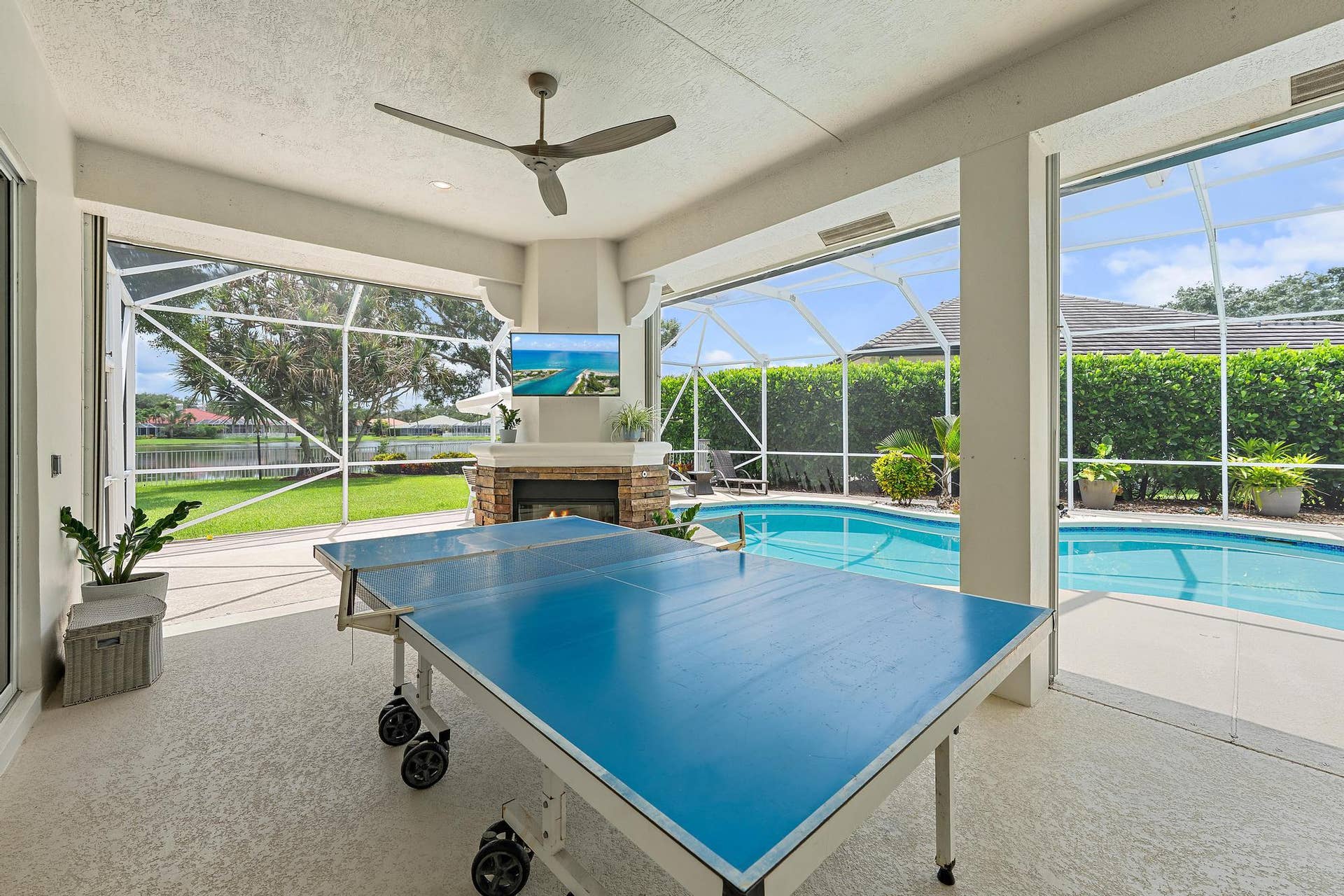 6768 Cypress Cove Circle, Jupiter, FL 33458 Oversized Lanai with fireplace