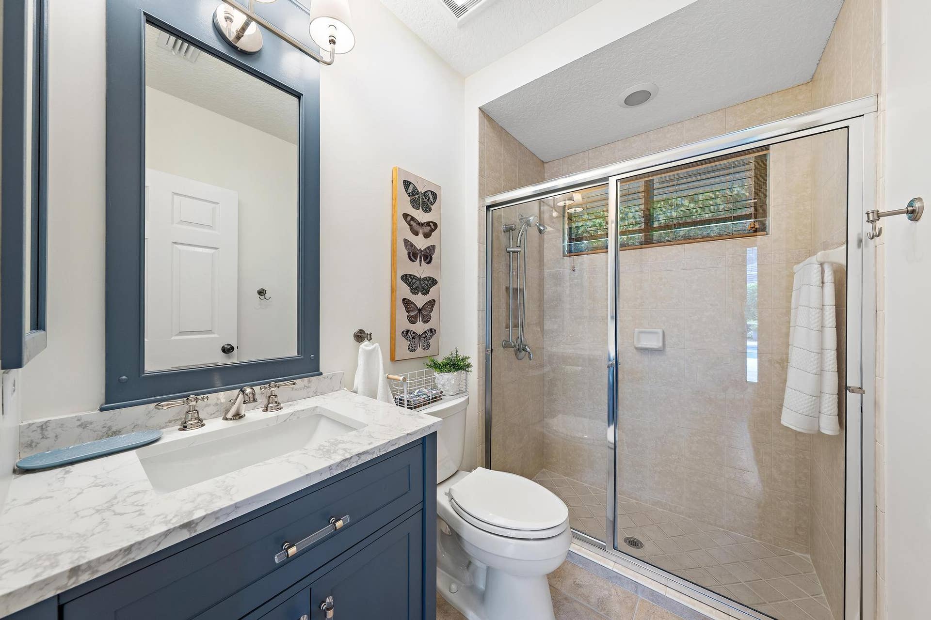 6768 Cypress Cove Circle, Jupiter, FL 33458 Bathroom 2