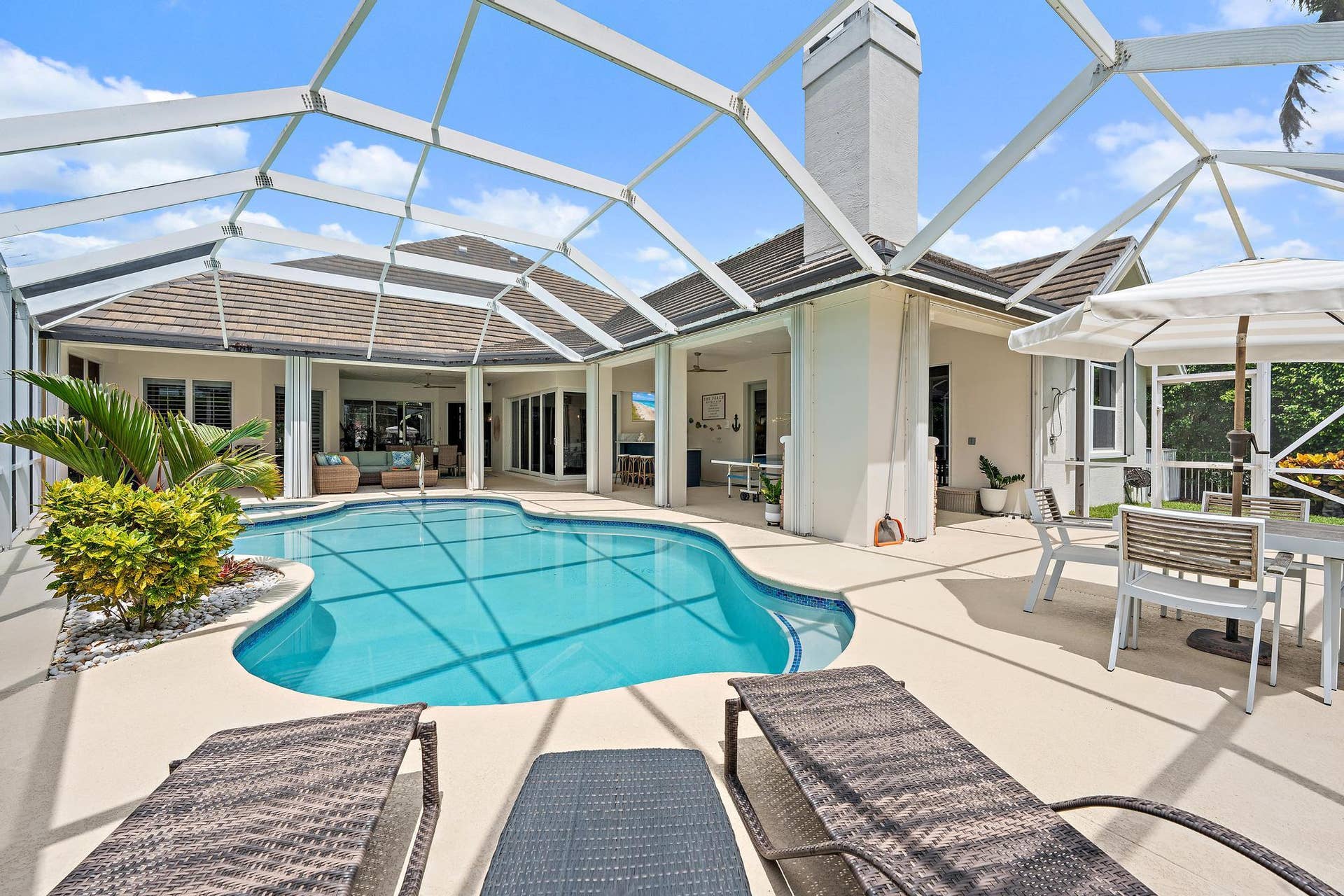 6768 Cypress Cove Circle, Jupiter, FL 33458 Screened Pool