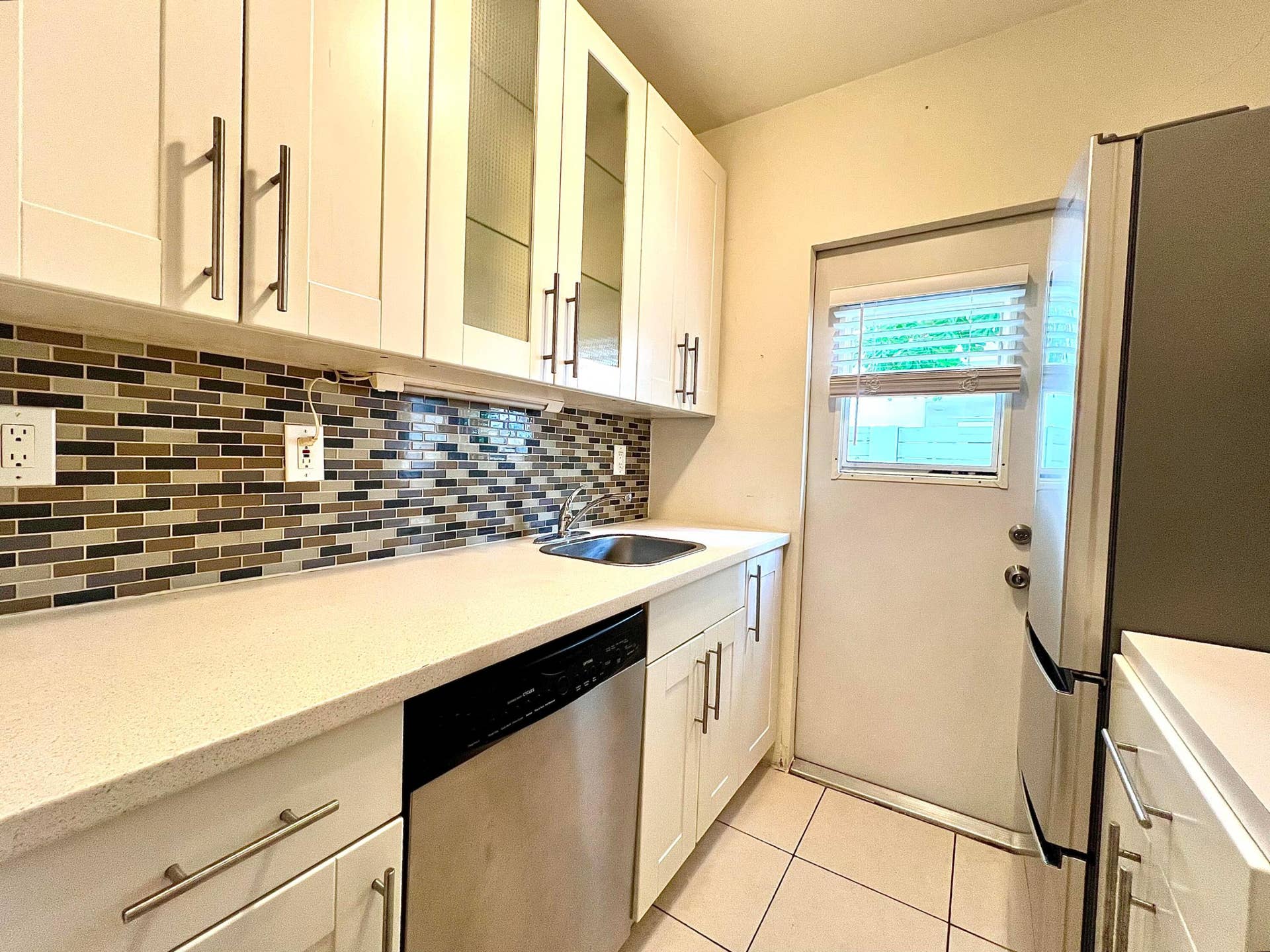 817 NE 16TH Terrace, #2, Fort Lauderdale, FL 33304 IMG_1221