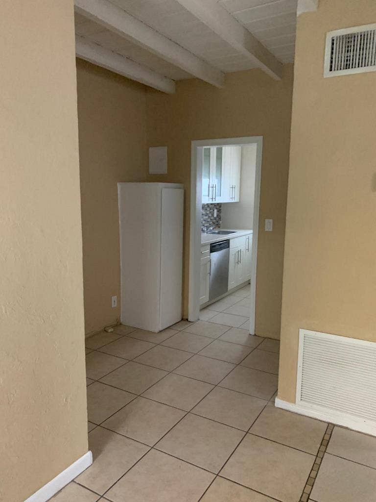 817 NE 16TH Terrace, #2, Fort Lauderdale, FL 33304 817-2 (12)