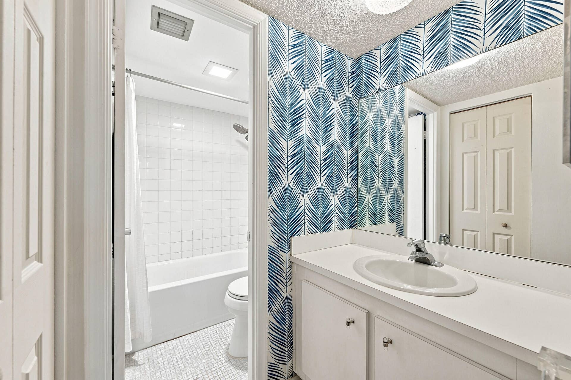 21_bathroom