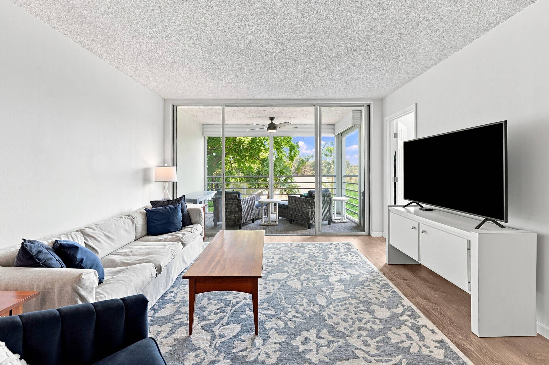 05_living room