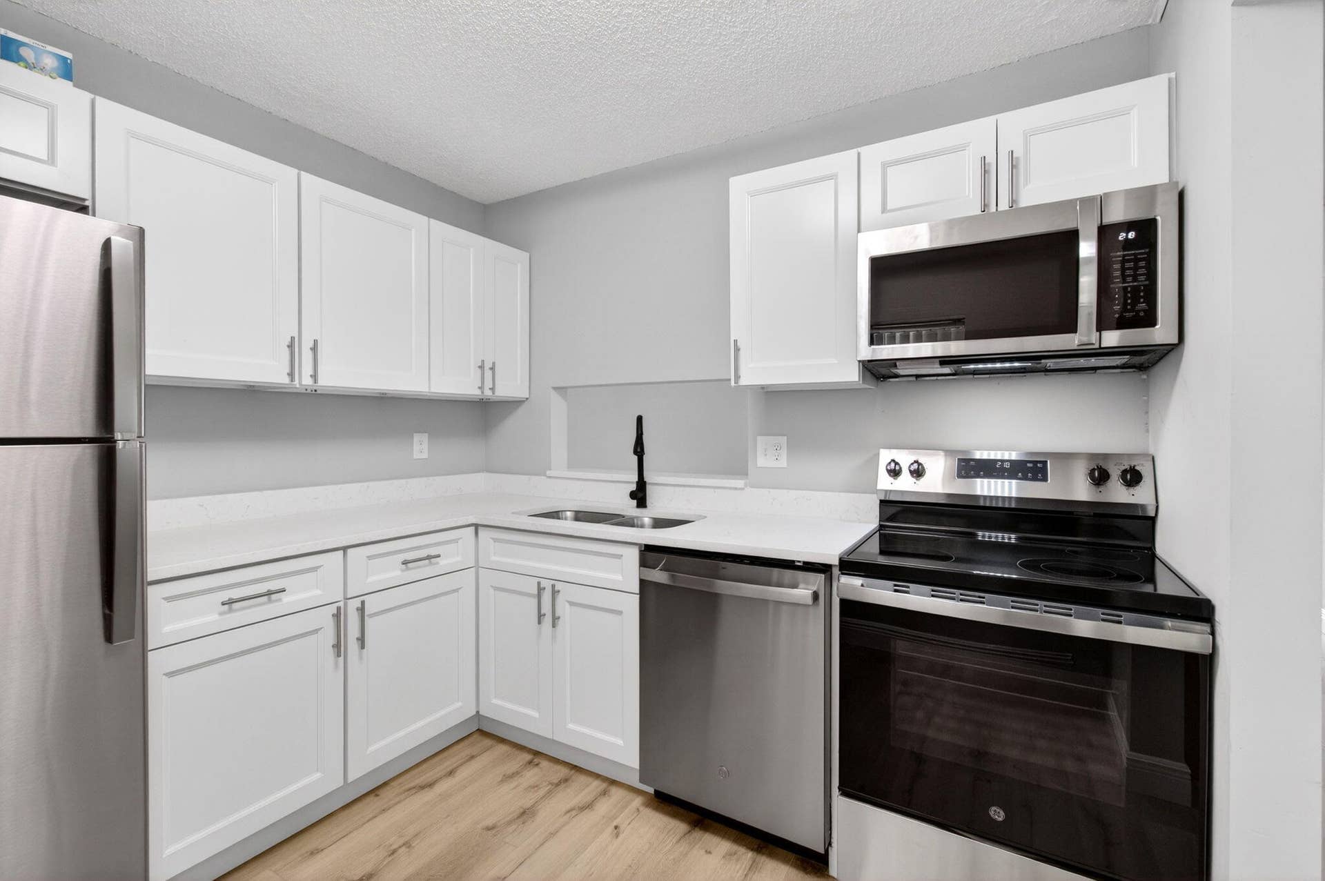 5340 Las Verdes Cr Las Verdes Circle, #109, Delray Beach, FL 33484 25-web-or-mls-DSC_7212