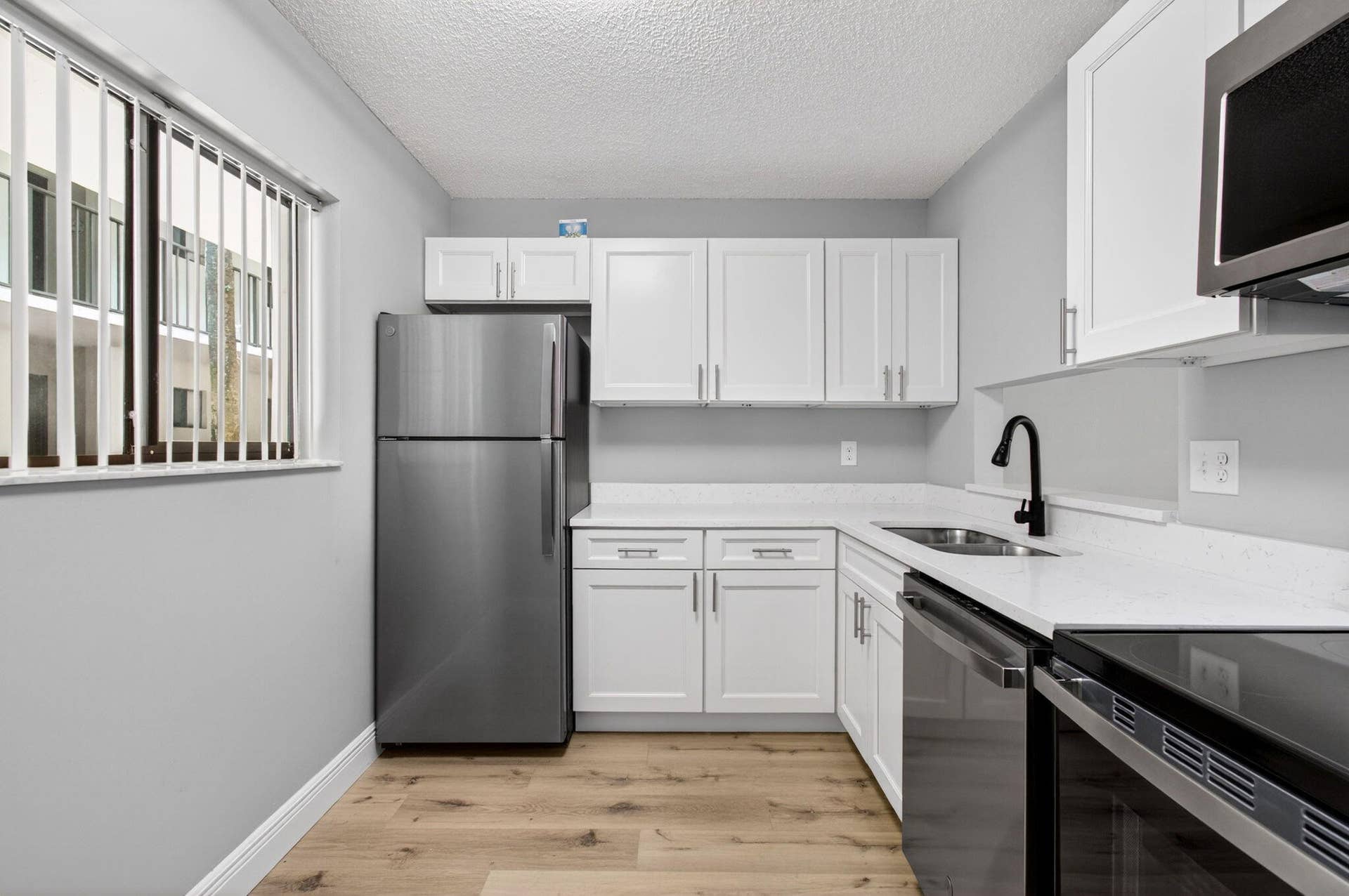 5340 Las Verdes Cr Las Verdes Circle, #109, Delray Beach, FL 33484 24-web-or-mls-DSC_7207
